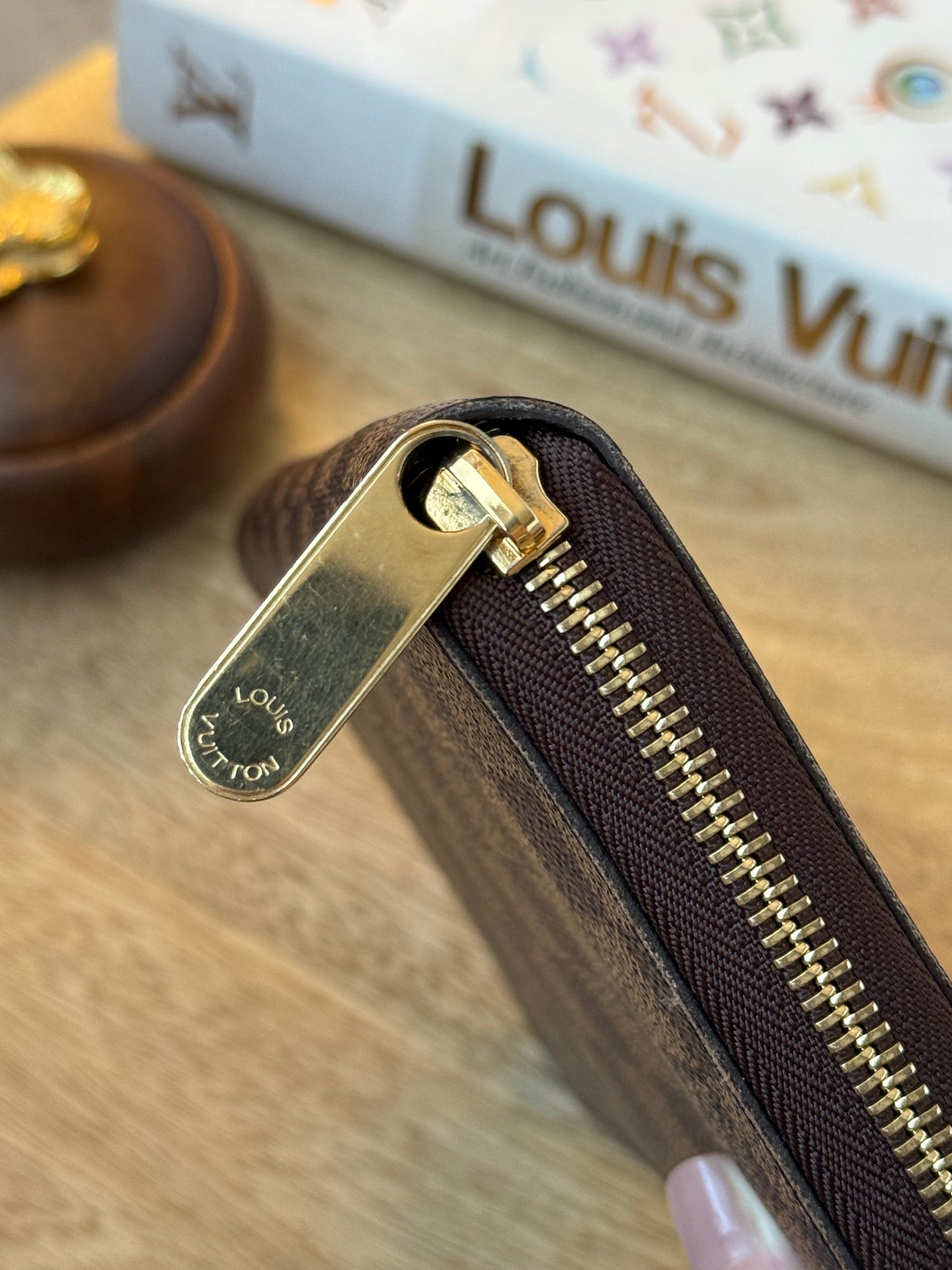 LV Zippy Organizer Damier Ebene