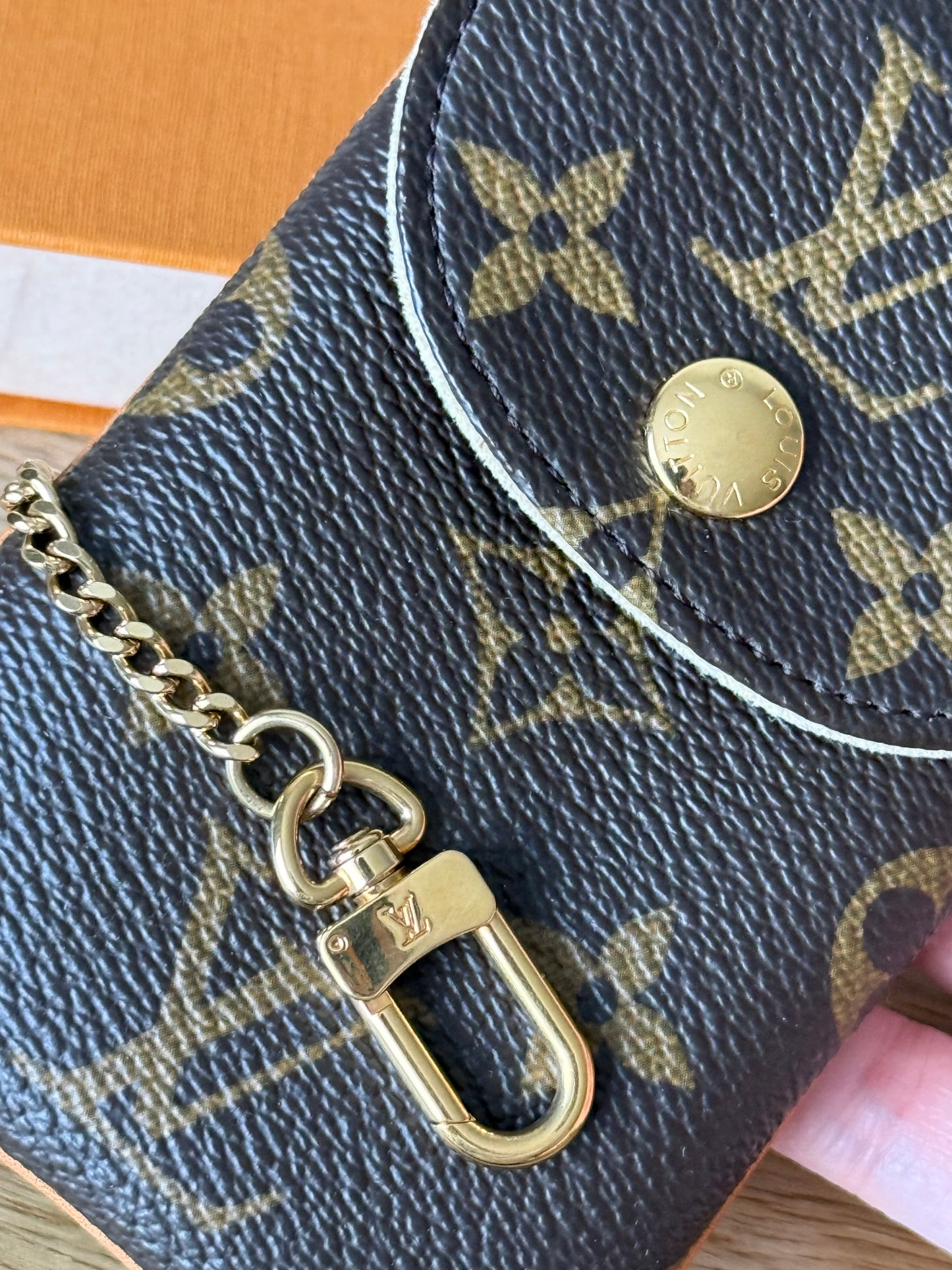 LV Etui MM Phone Case