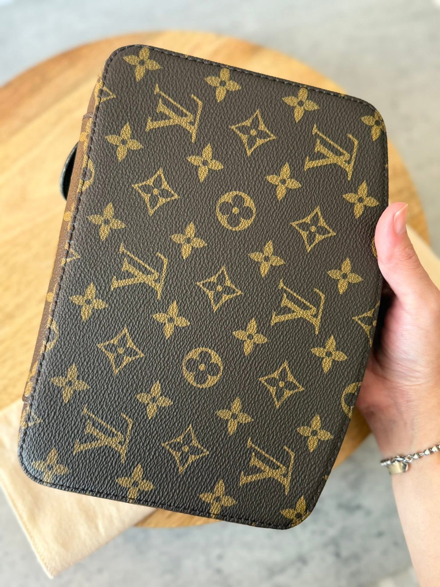 LV Monte Carlo GM Jewelry box