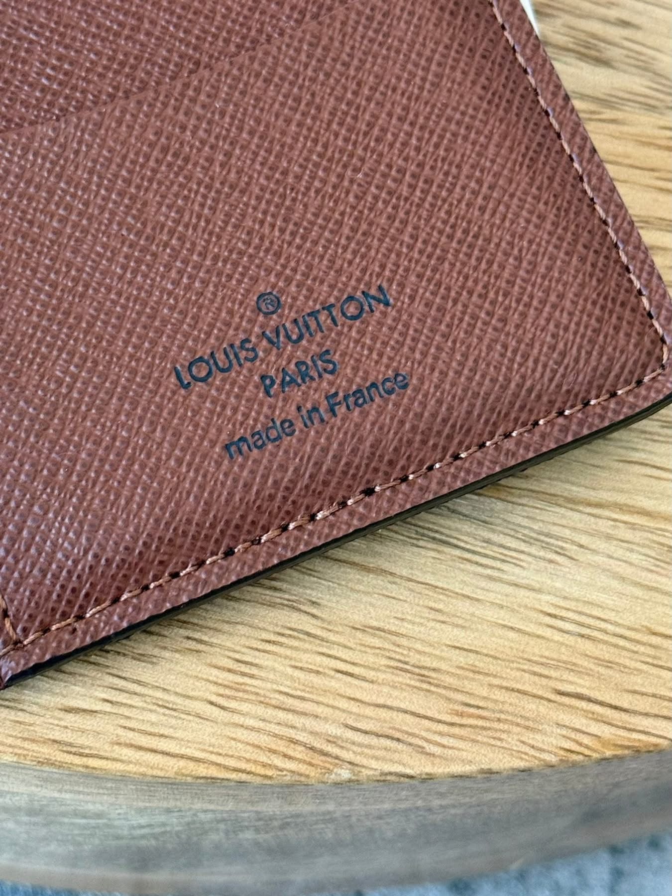 LV Pocket organizer