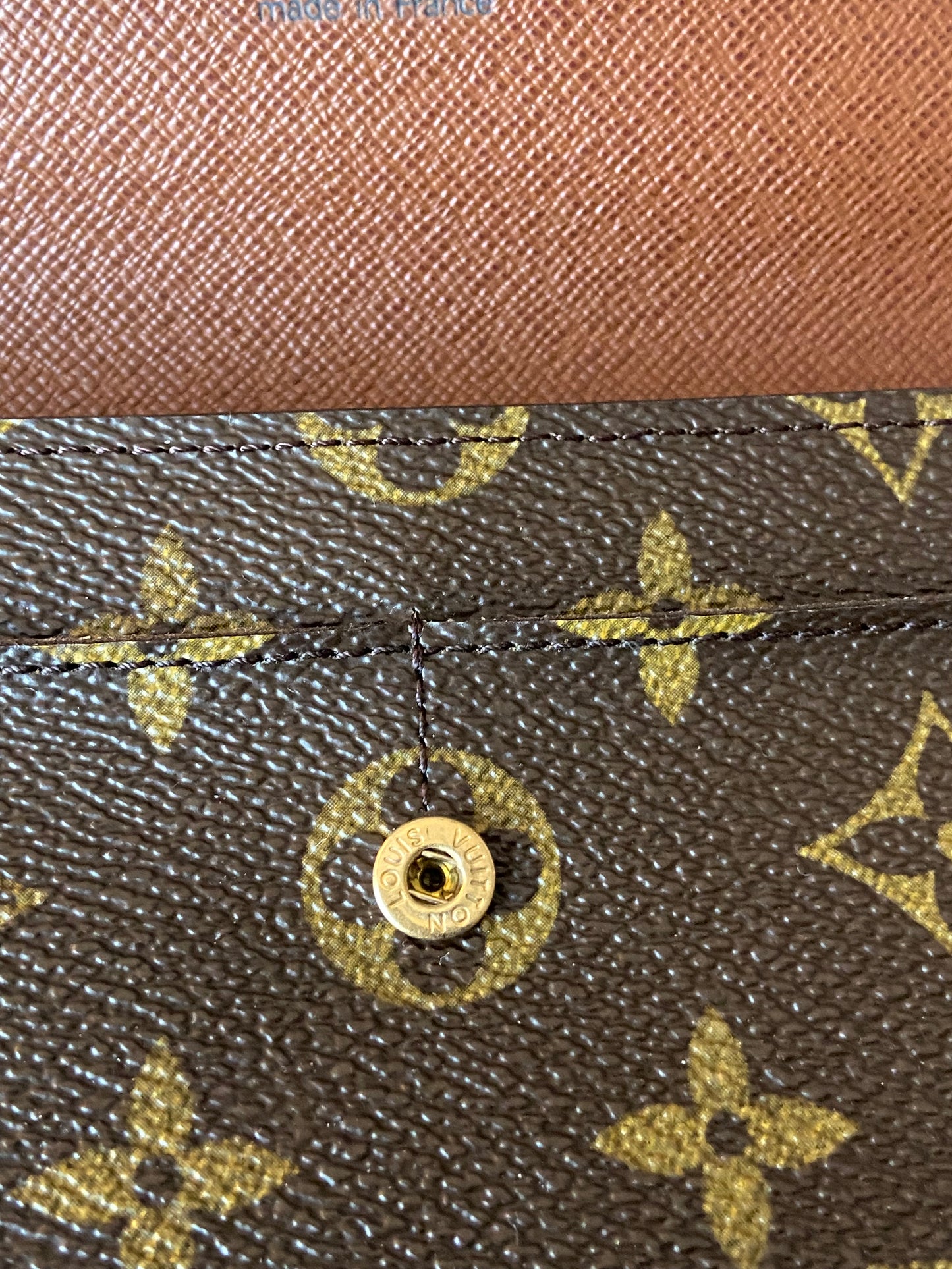 LV Sarah Wallet in Monogram