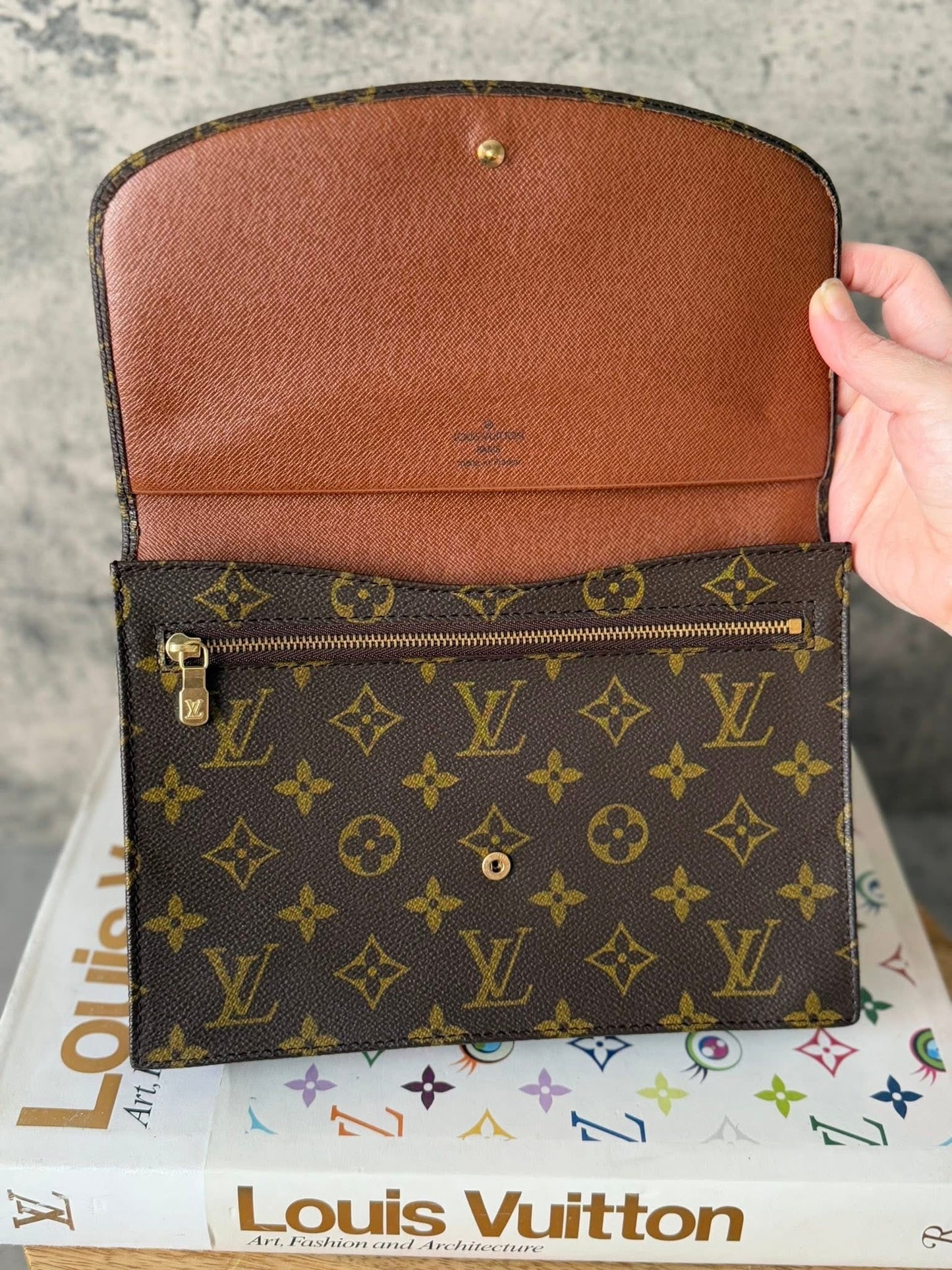 LV Rabat 23 Clutch