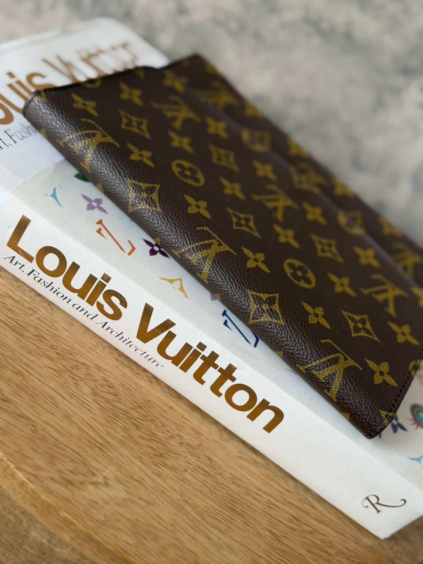 LV Rabat 23 Clutch