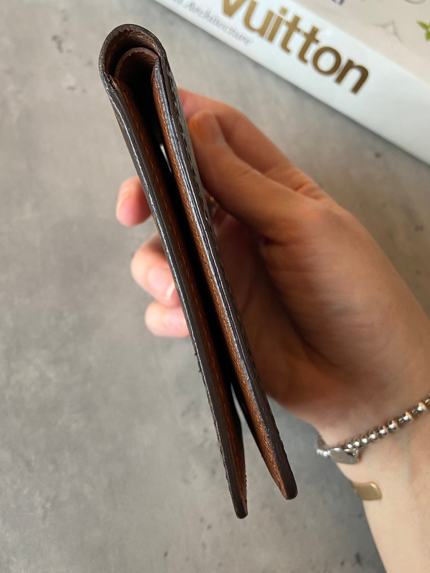 LV MEN’S WALLET MONOGRAM