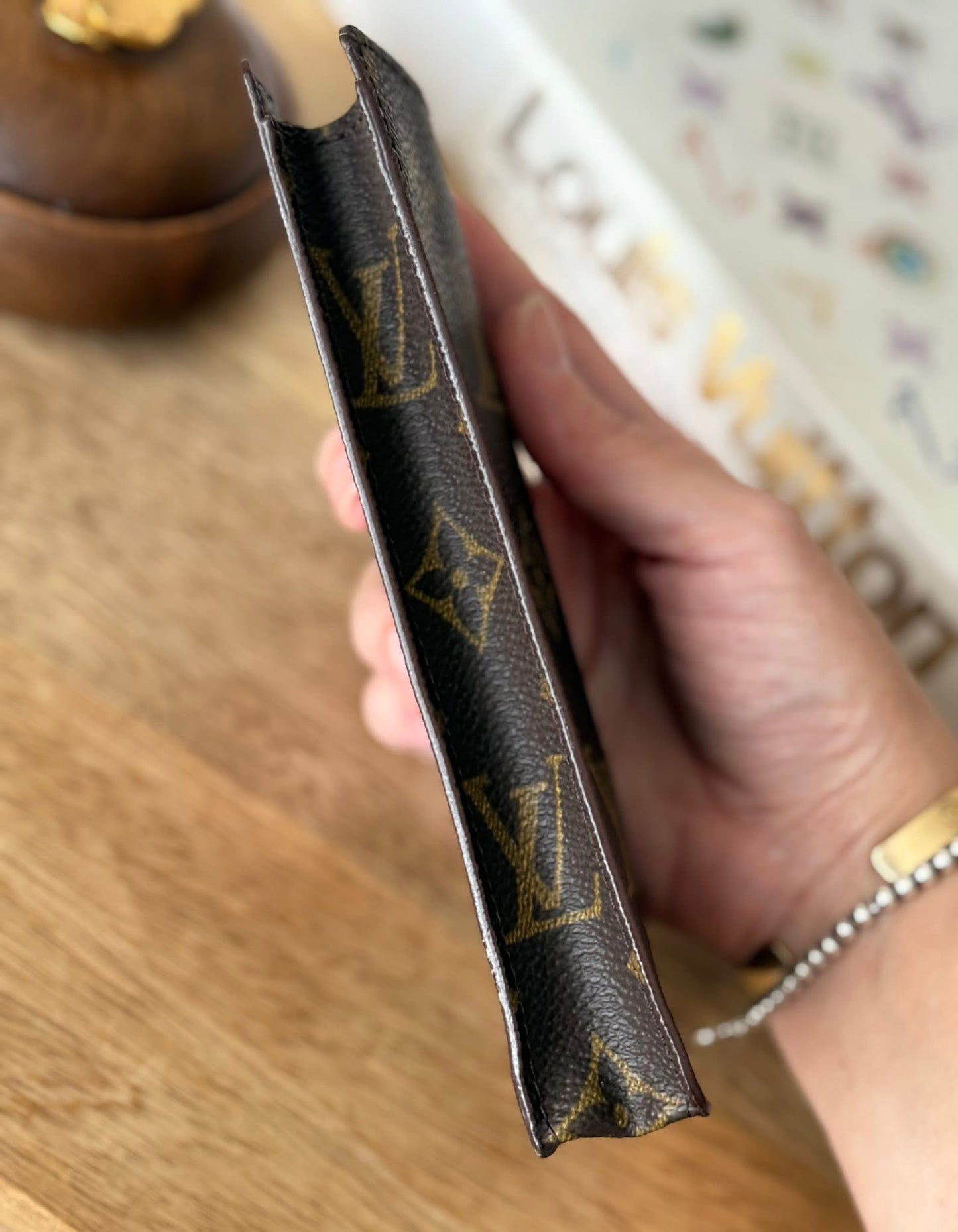 LV Etui Sunglasses case