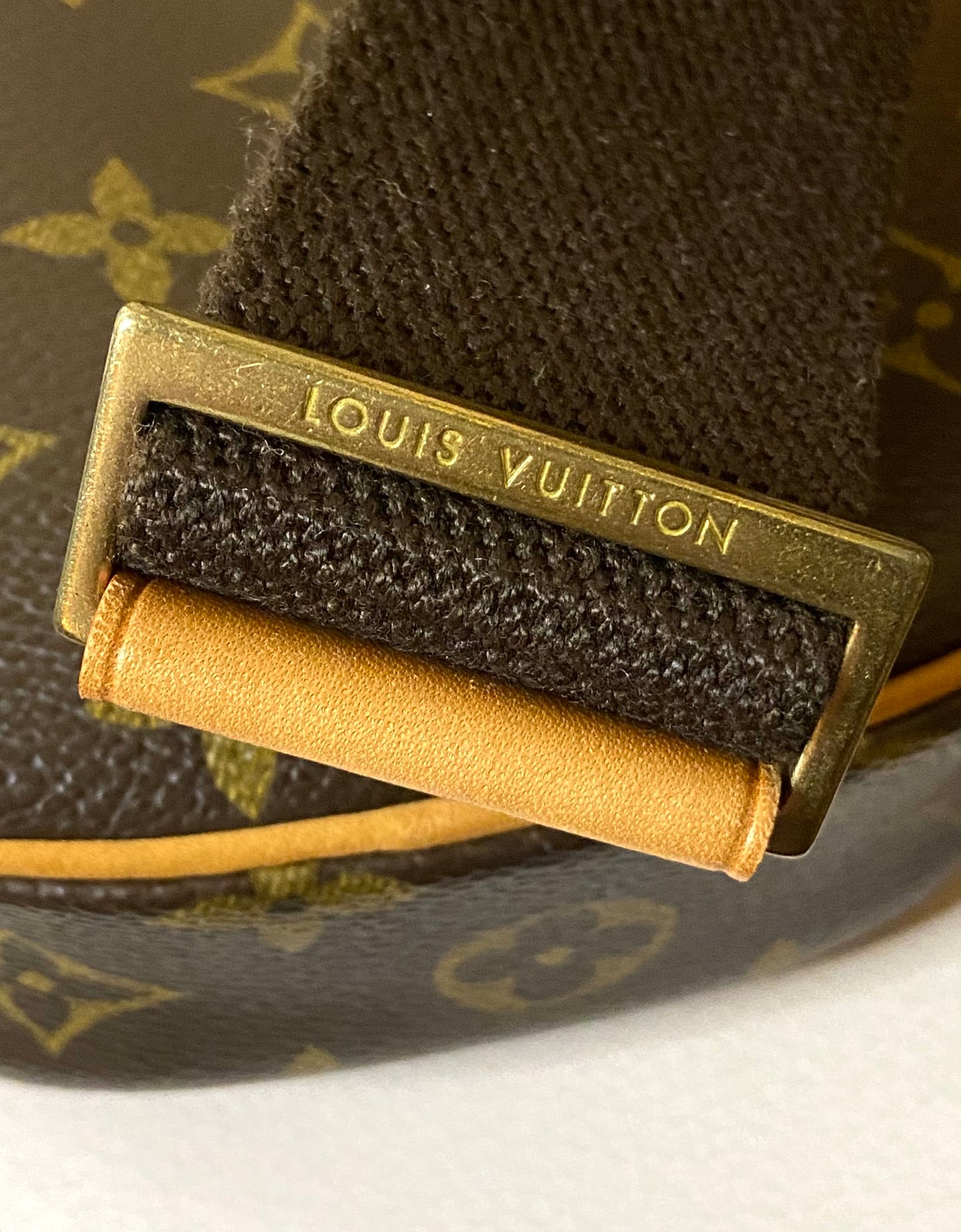 LV Gange Bumbag