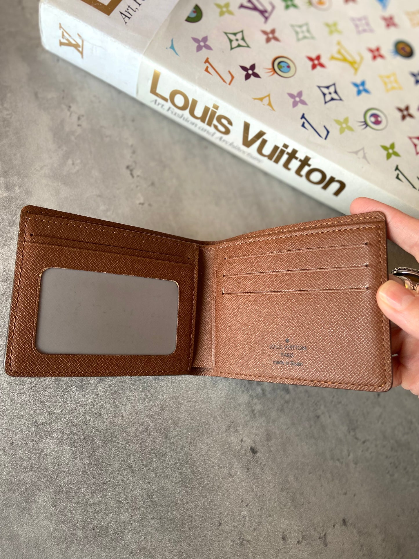 LV MEN’S WALLET MONOGRAM