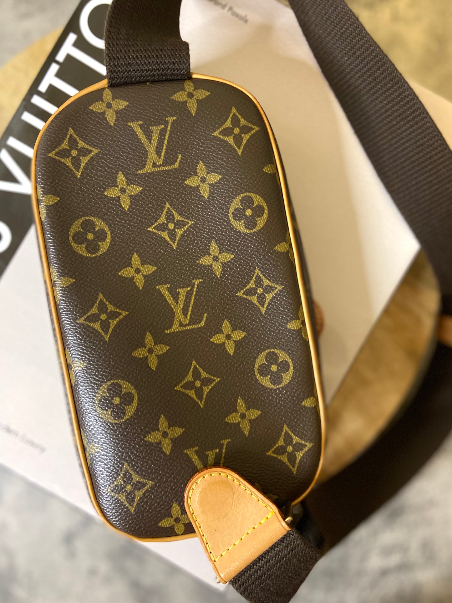 LV Gange Bumbag