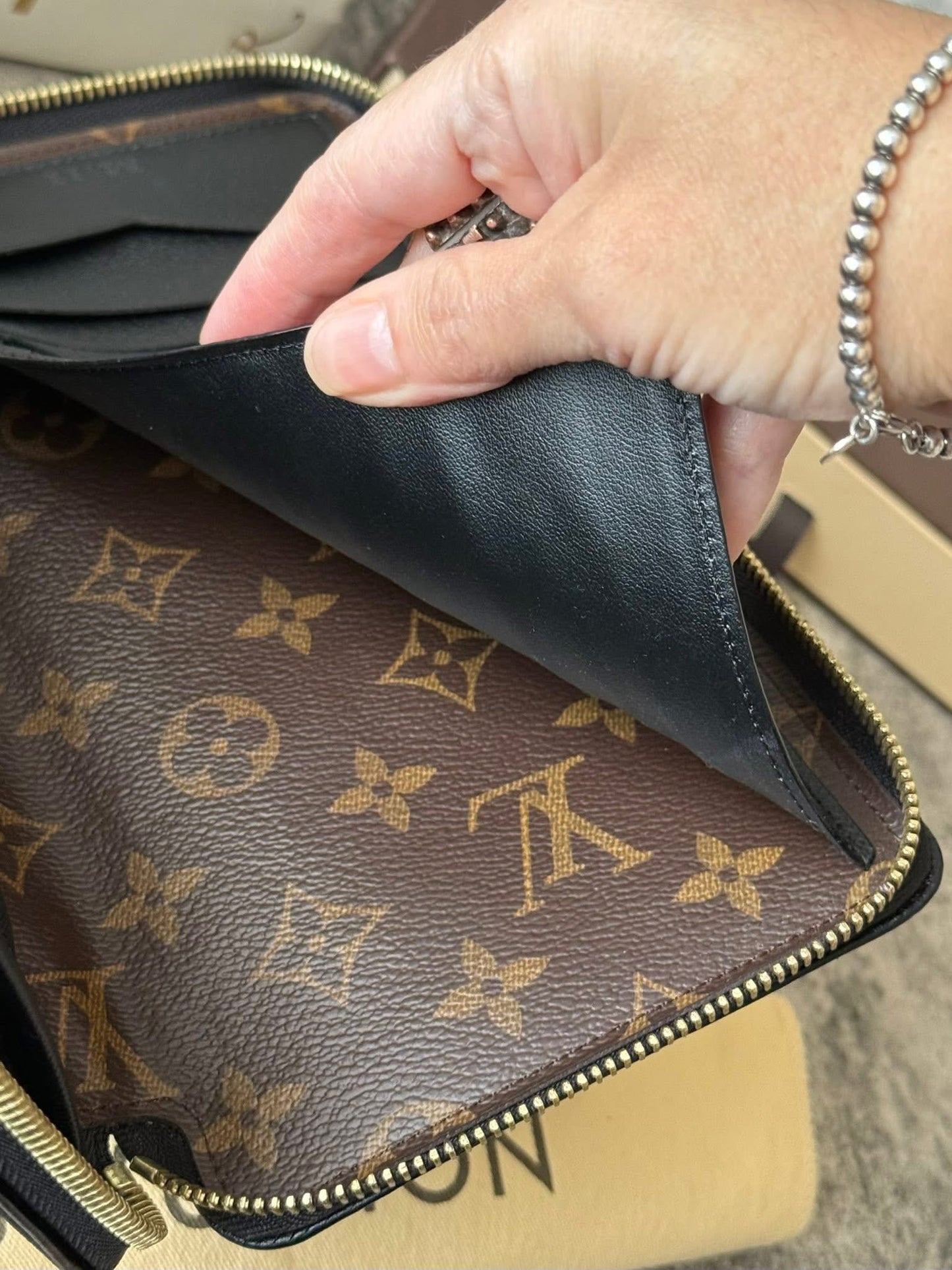 LV Daily Organizer Noir