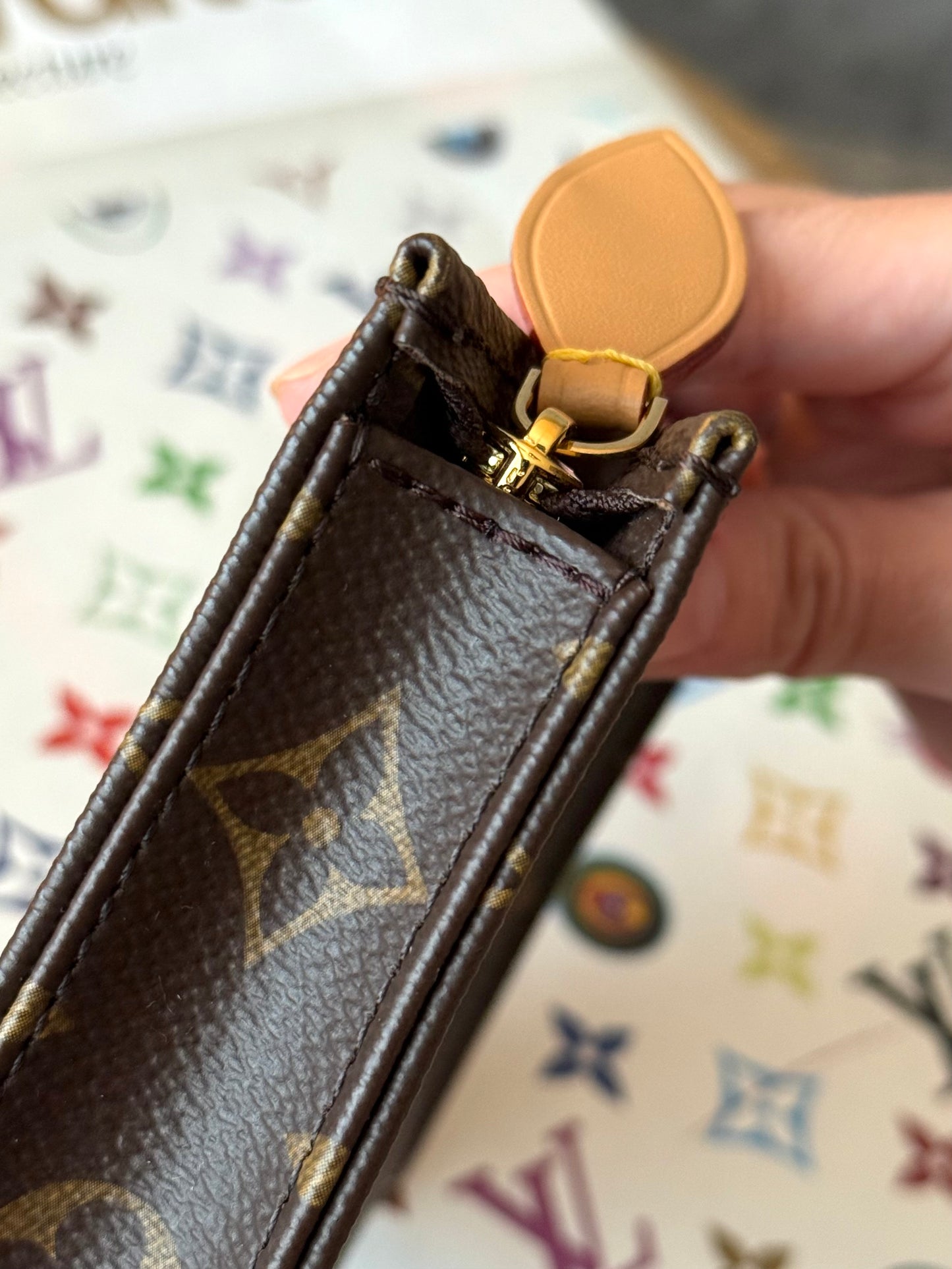 LV Toiletry 15 Pouch