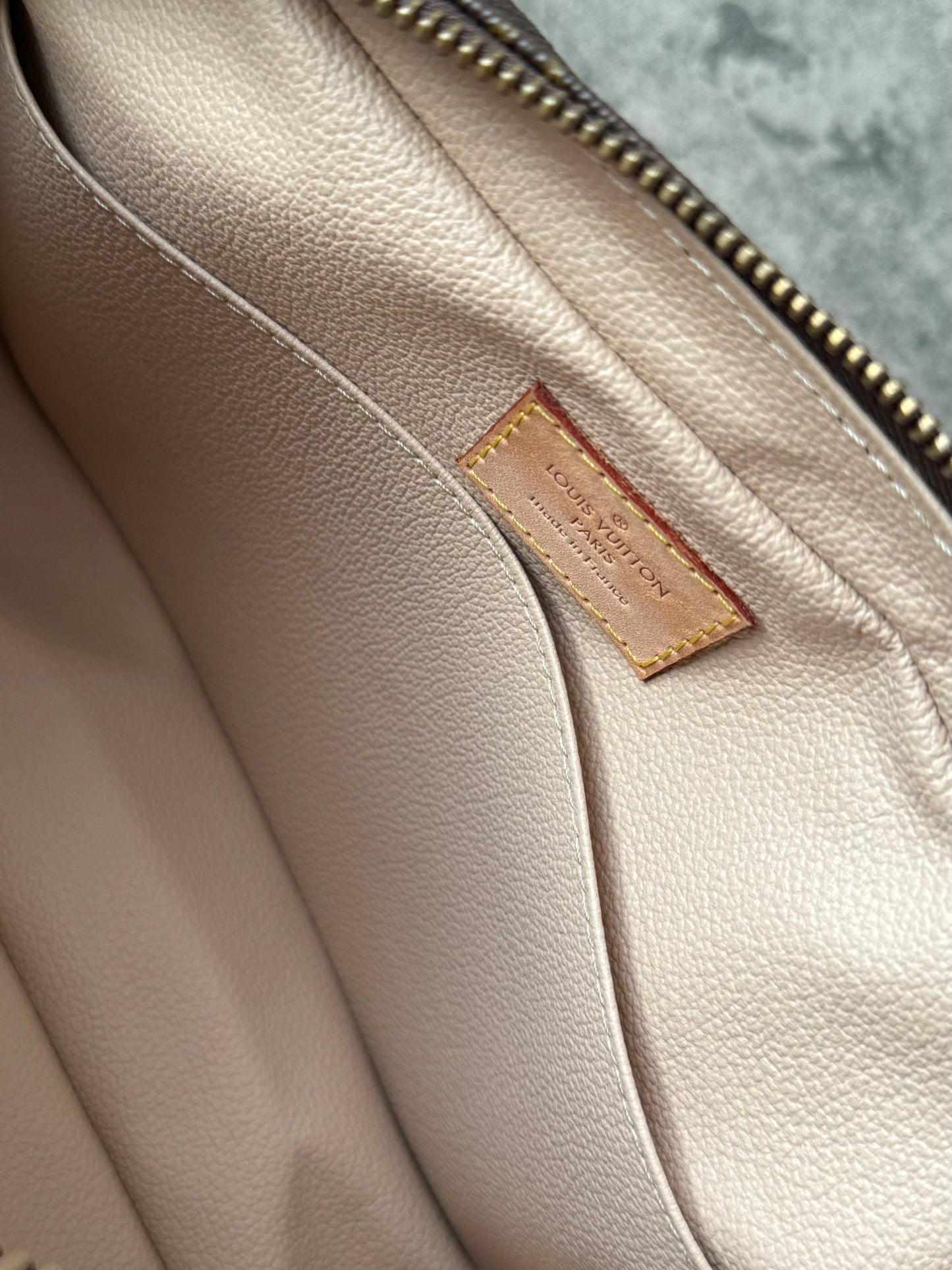 LV Trousse 23 New Model