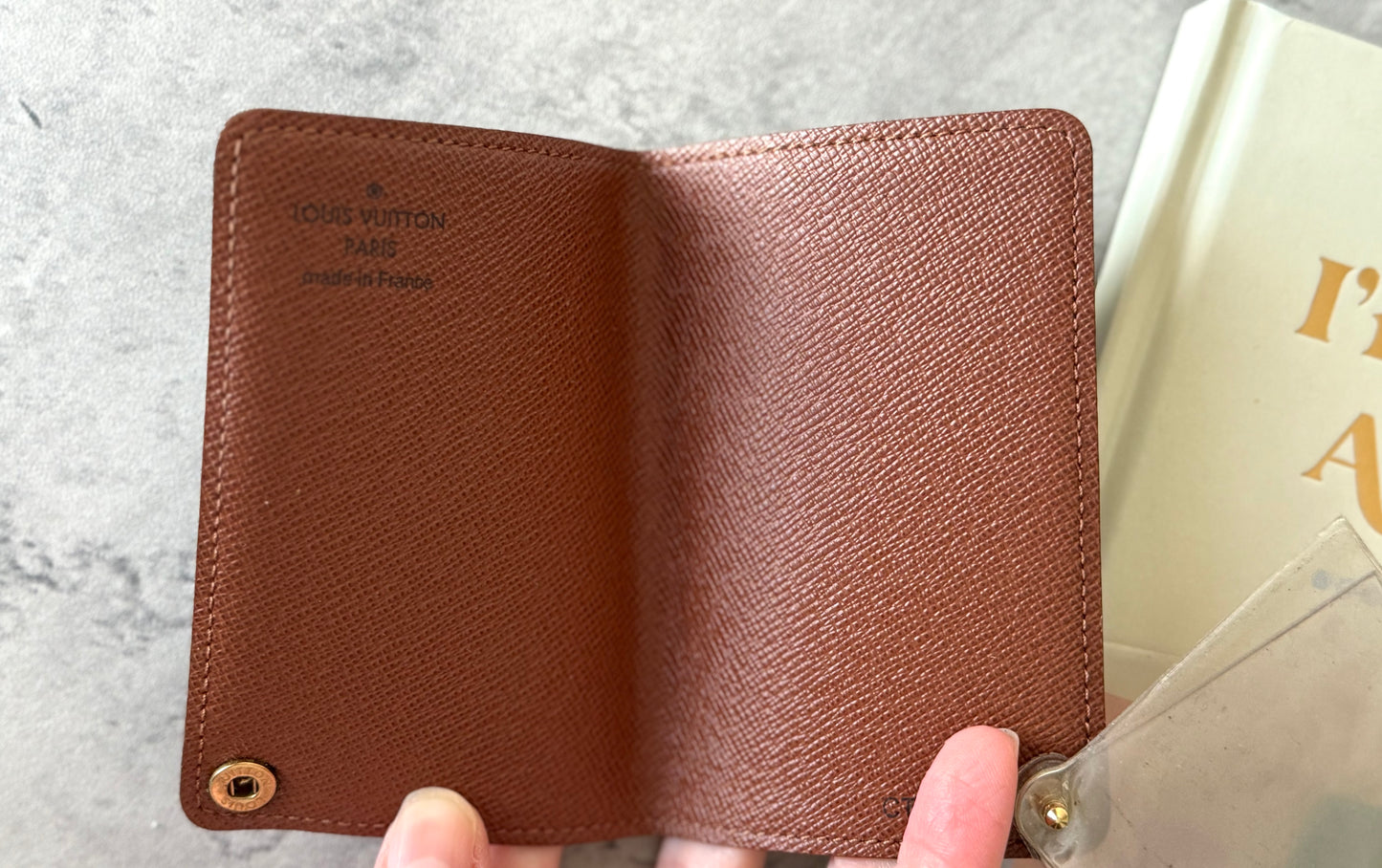 LV Pression card holder
