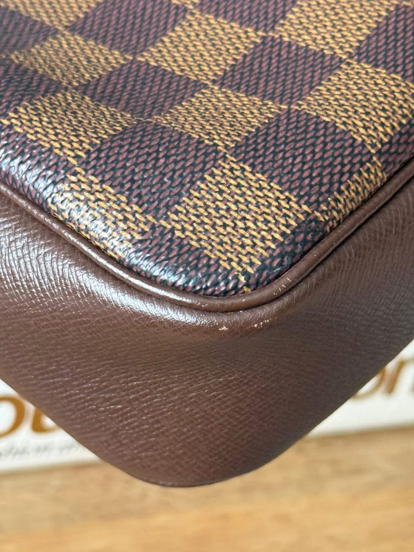 LV Trousse Pouch Damier Ebene