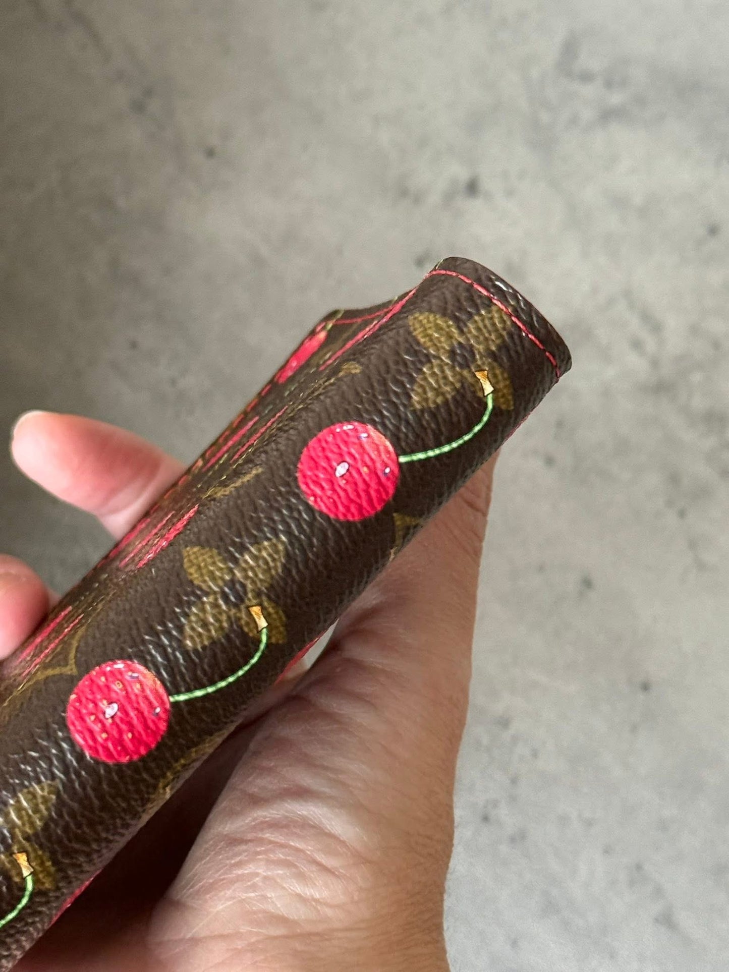 LV Agenda PM Cerise Limited Ed.