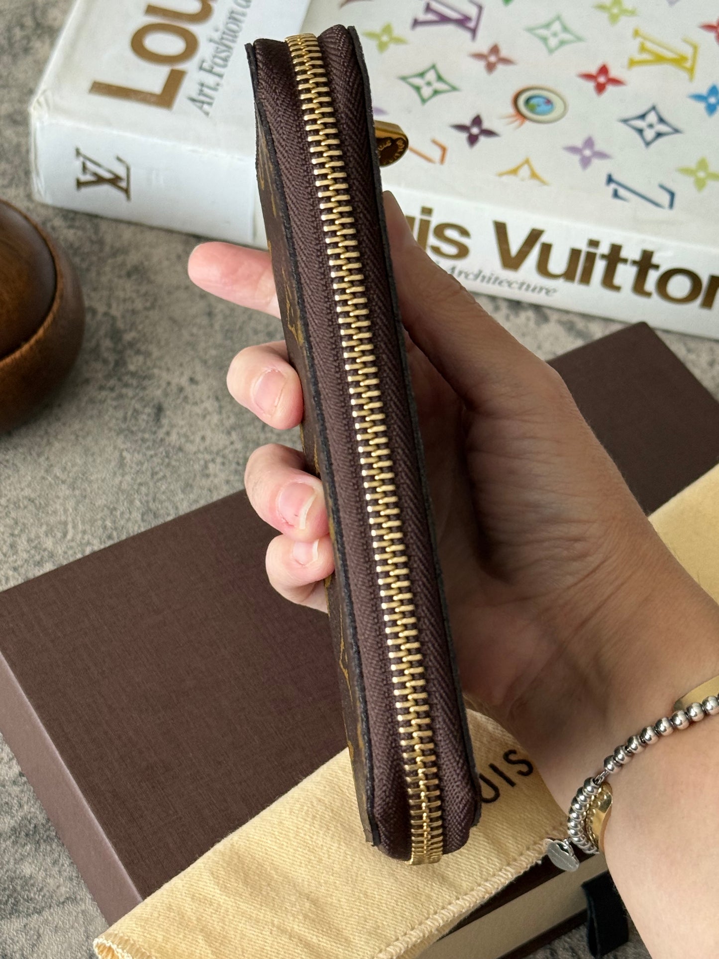 LV Zippy Compact Old Model