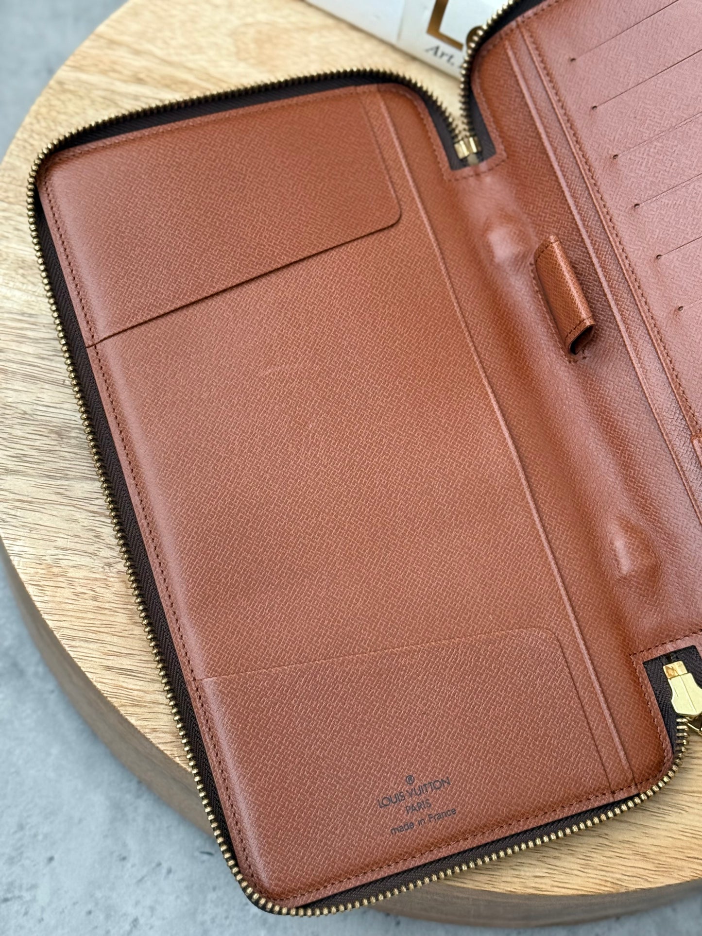 LV Travel Organizer