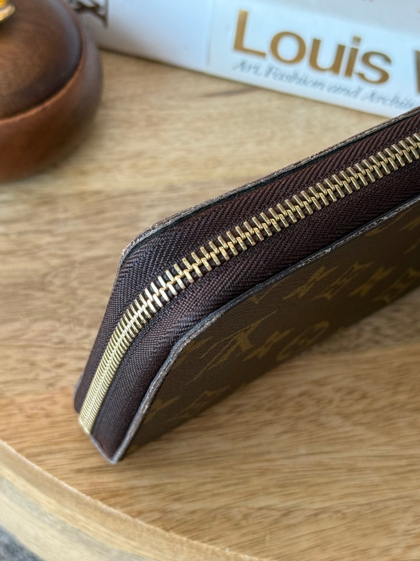 LV Zippy Organizer