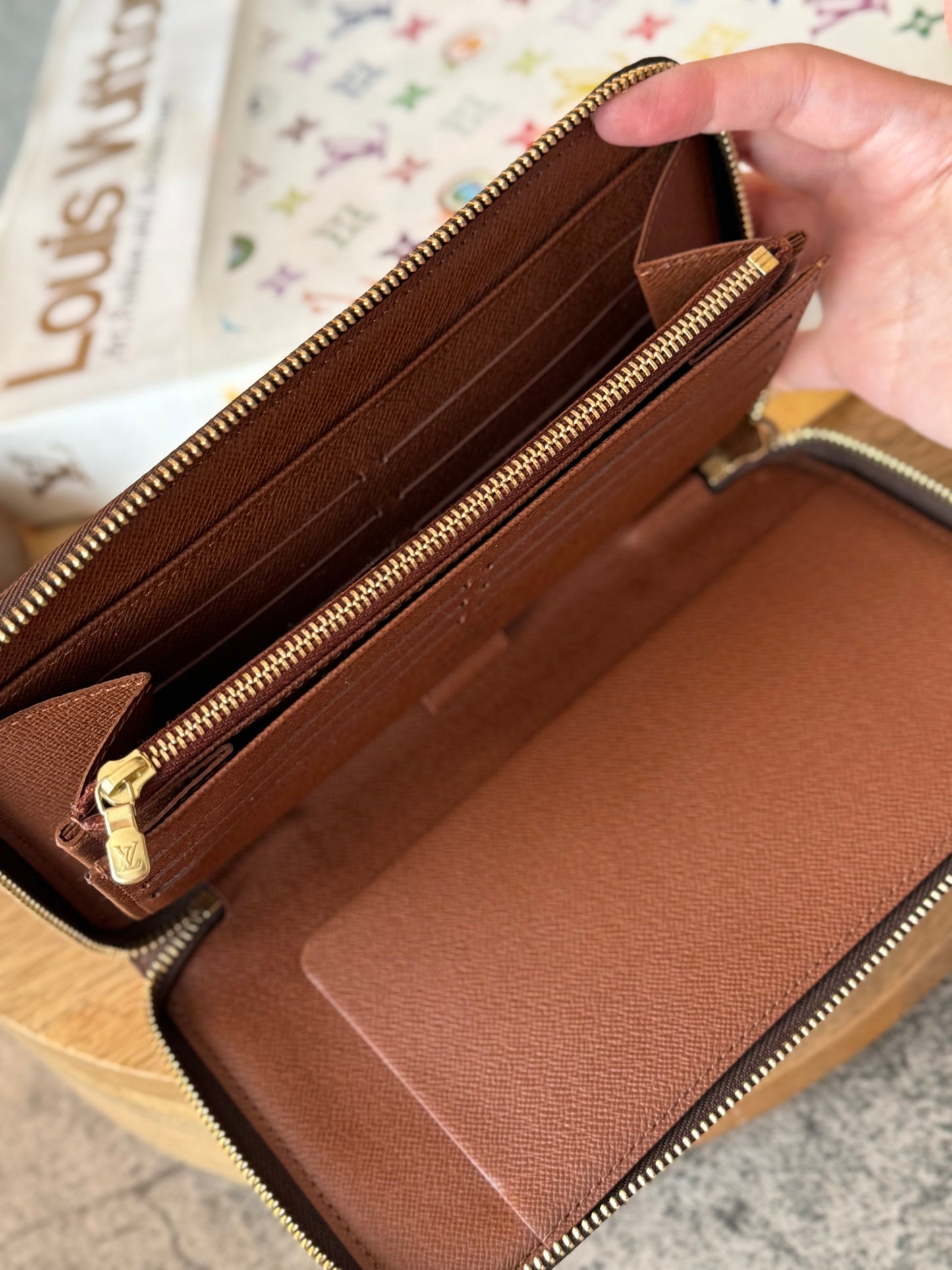 LV Zippy Organizer
