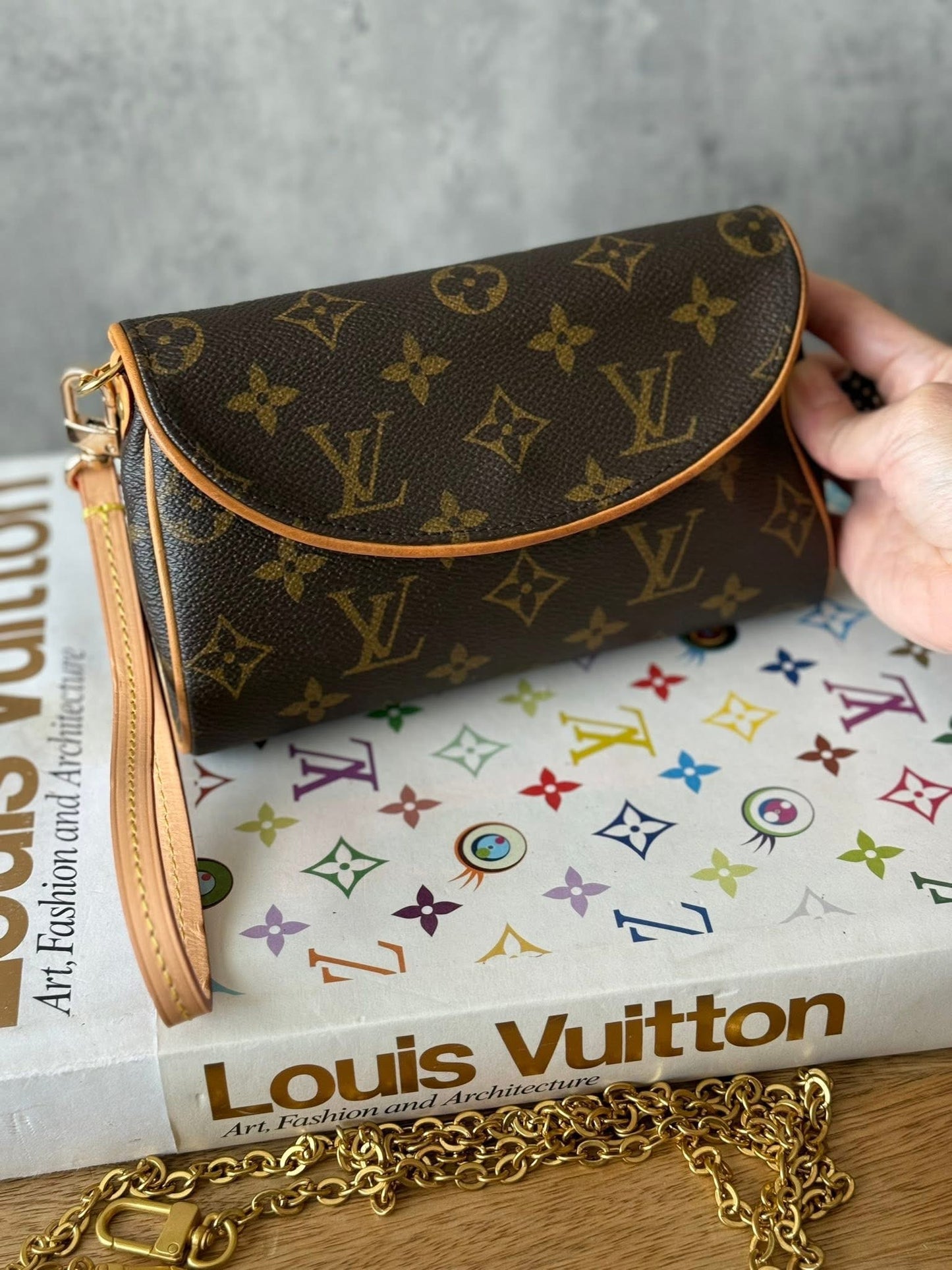 LV Friendly Pochette