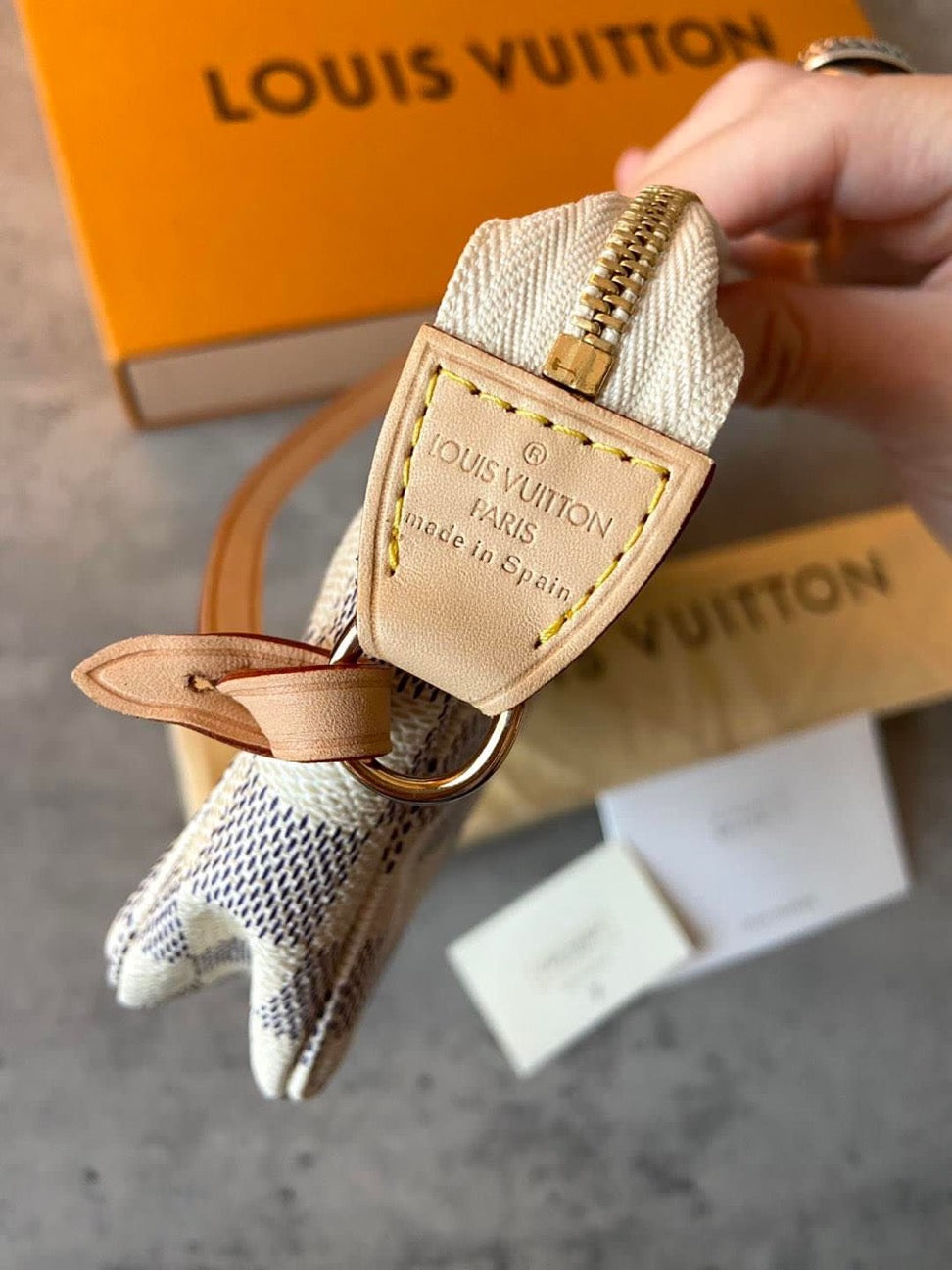 LV Pochette Accesoires Azur