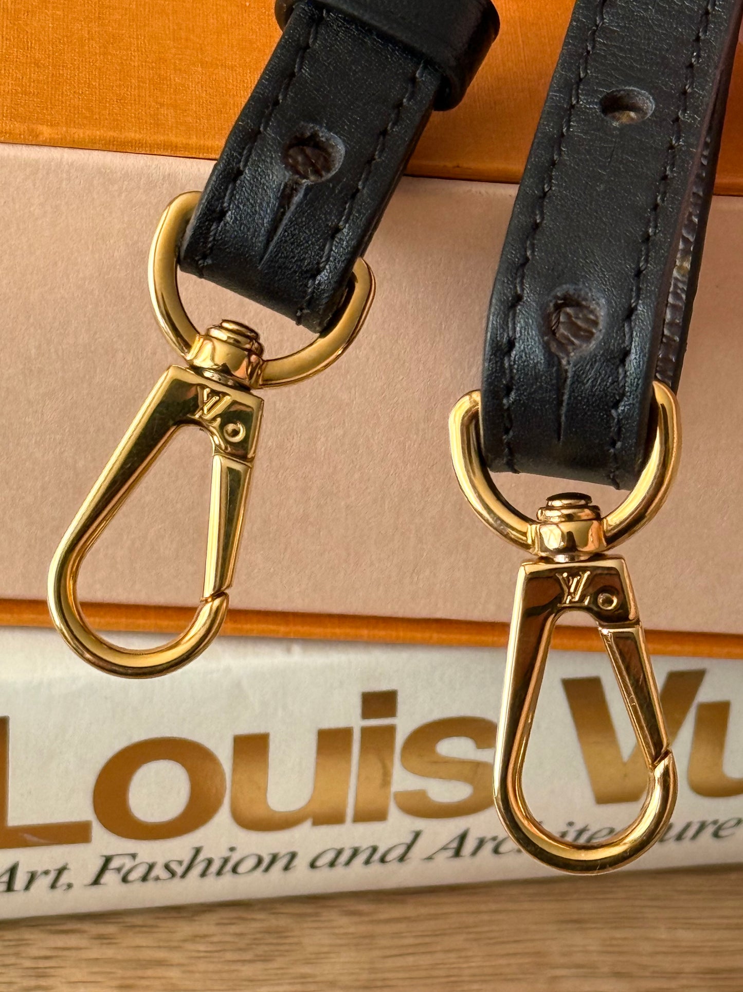 LV Bandouliere XL Black Strap