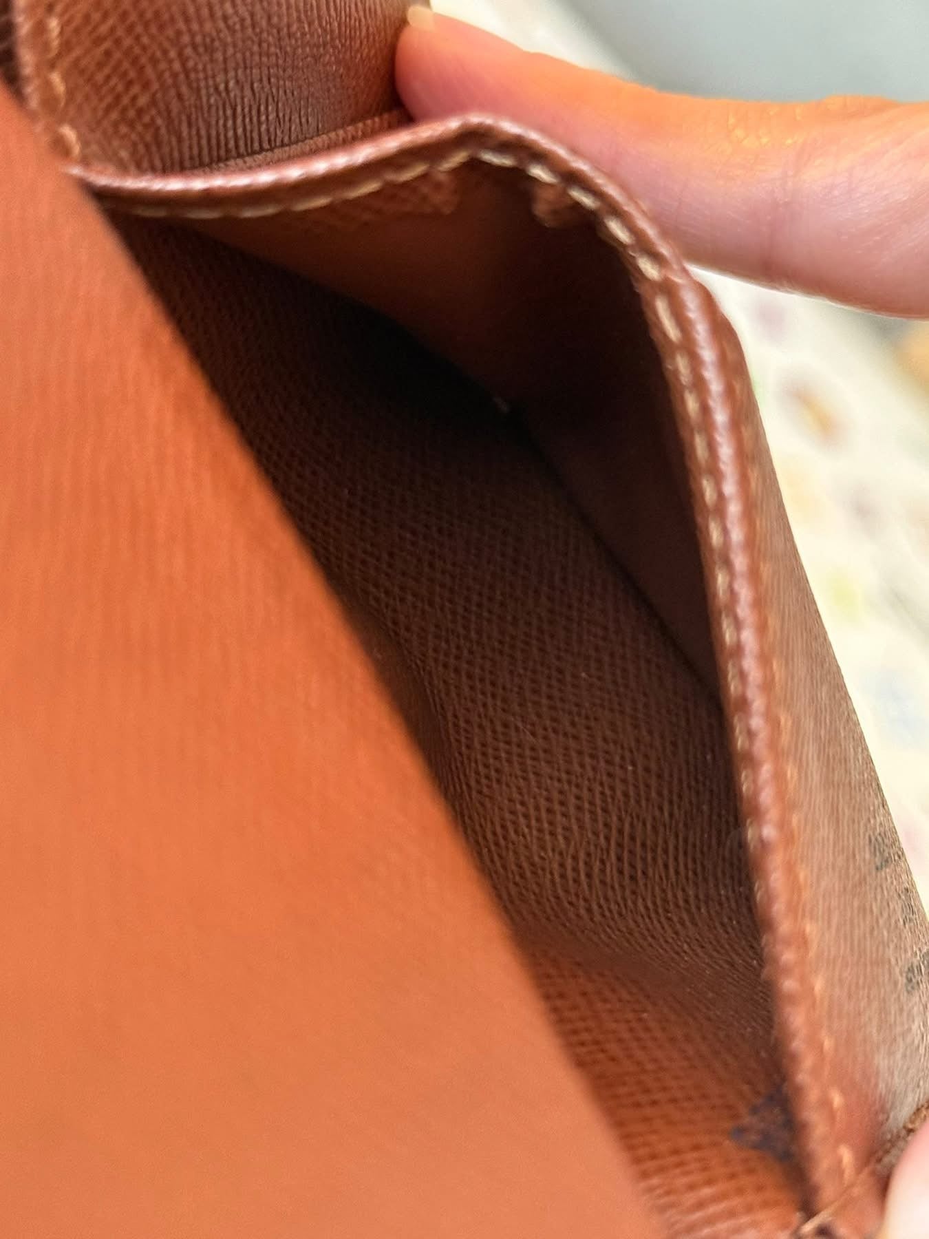 LV Pocket organizer