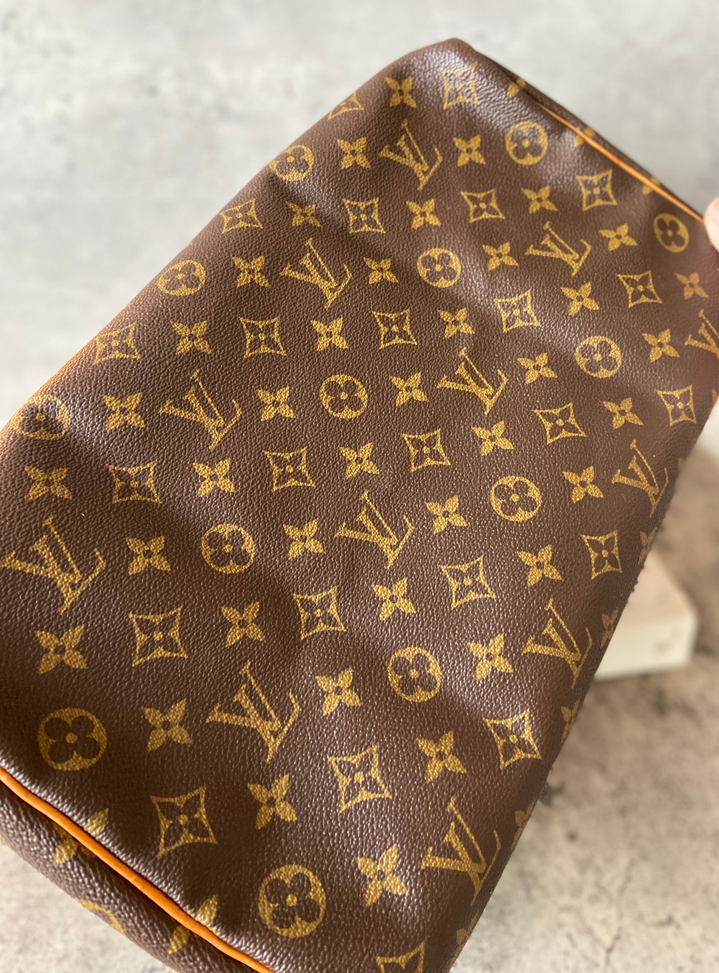 LV Speedy 35 monogram