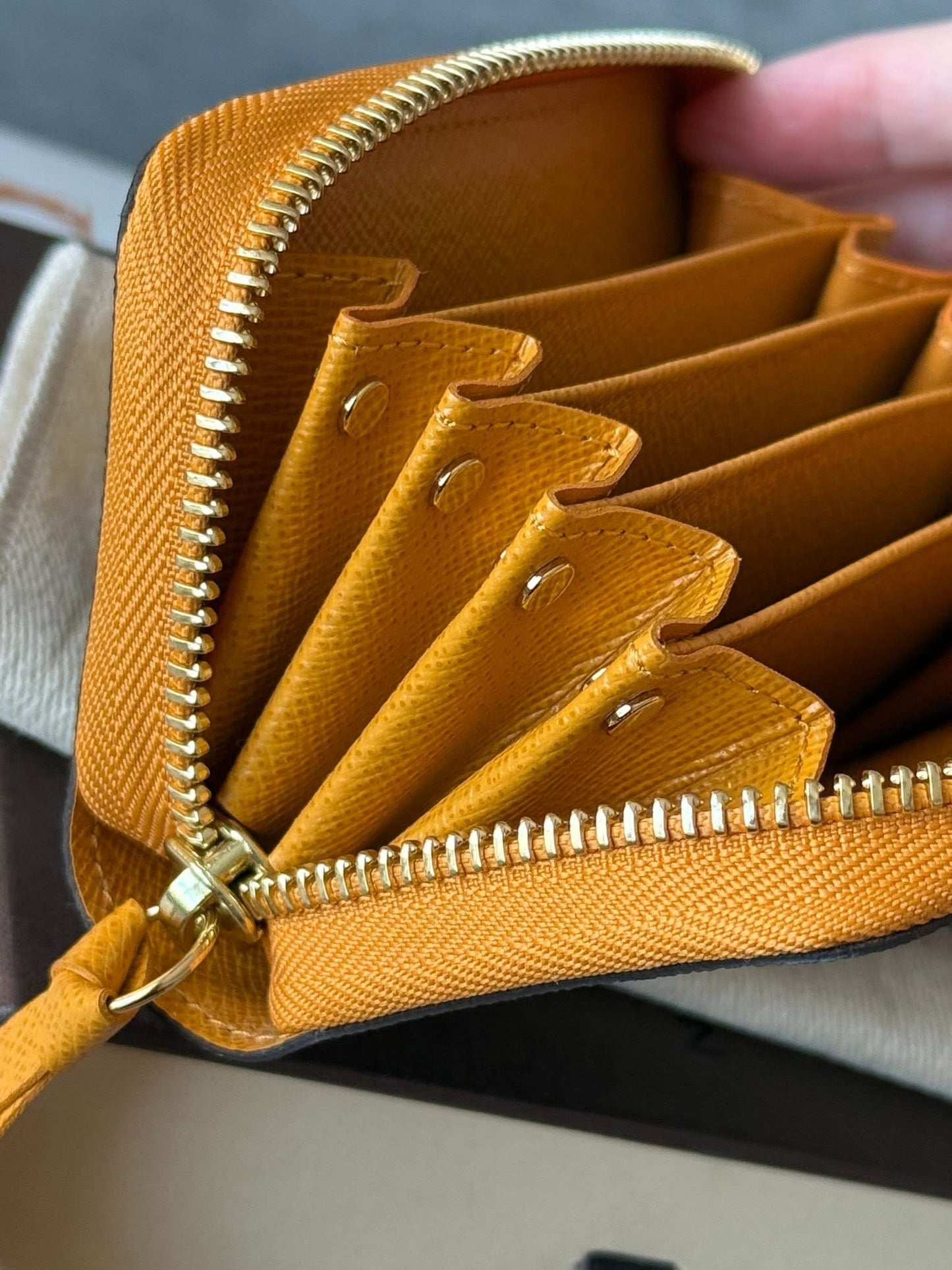LV Multicartes Safran