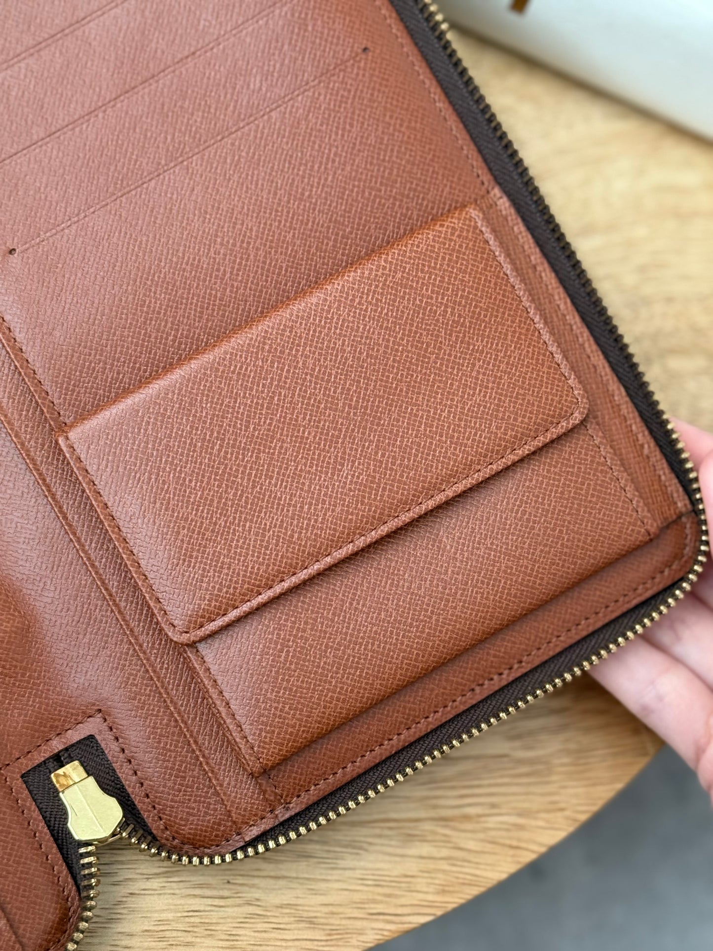 LV Travel Organizer