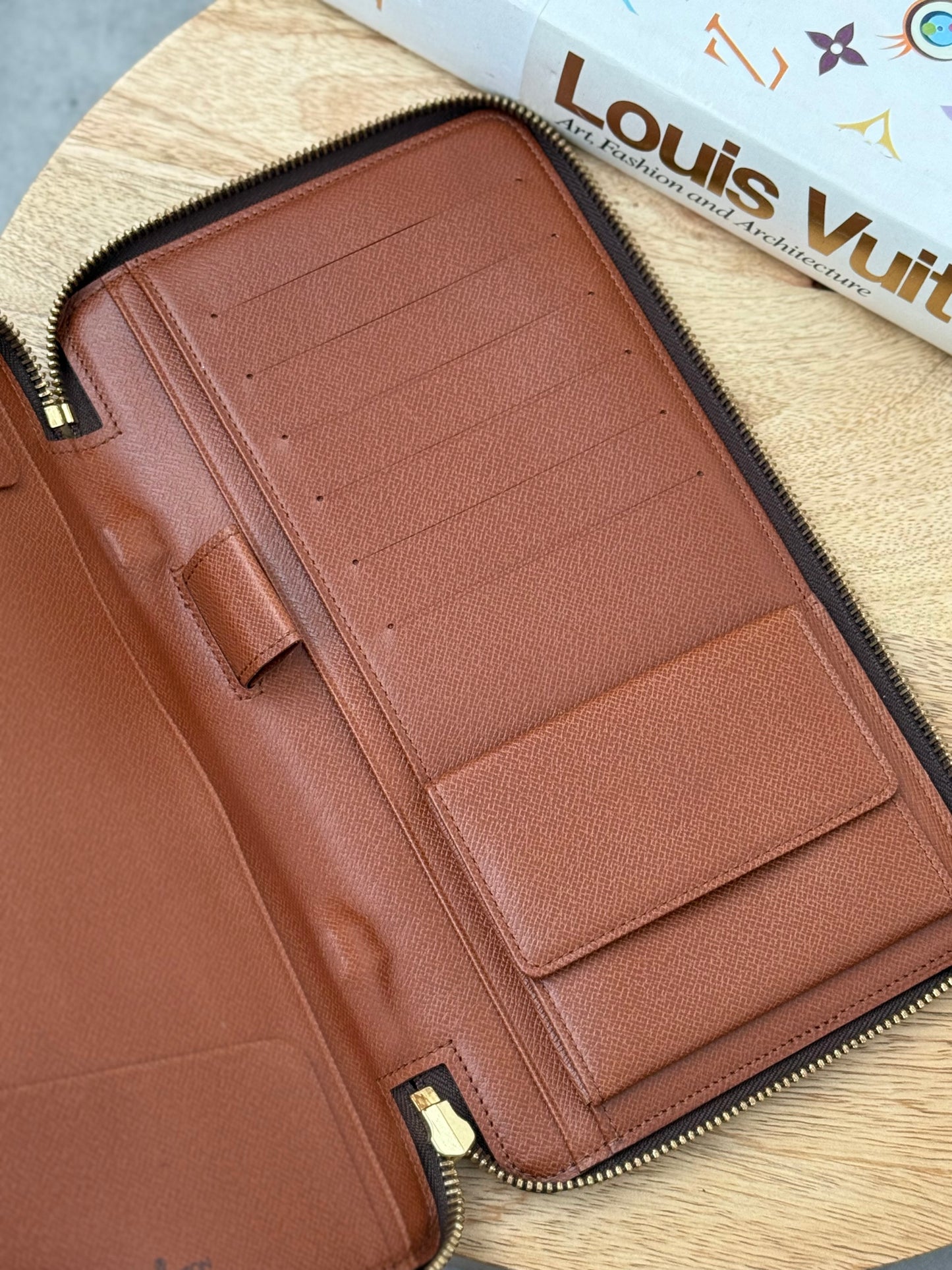 LV Travel Organizer