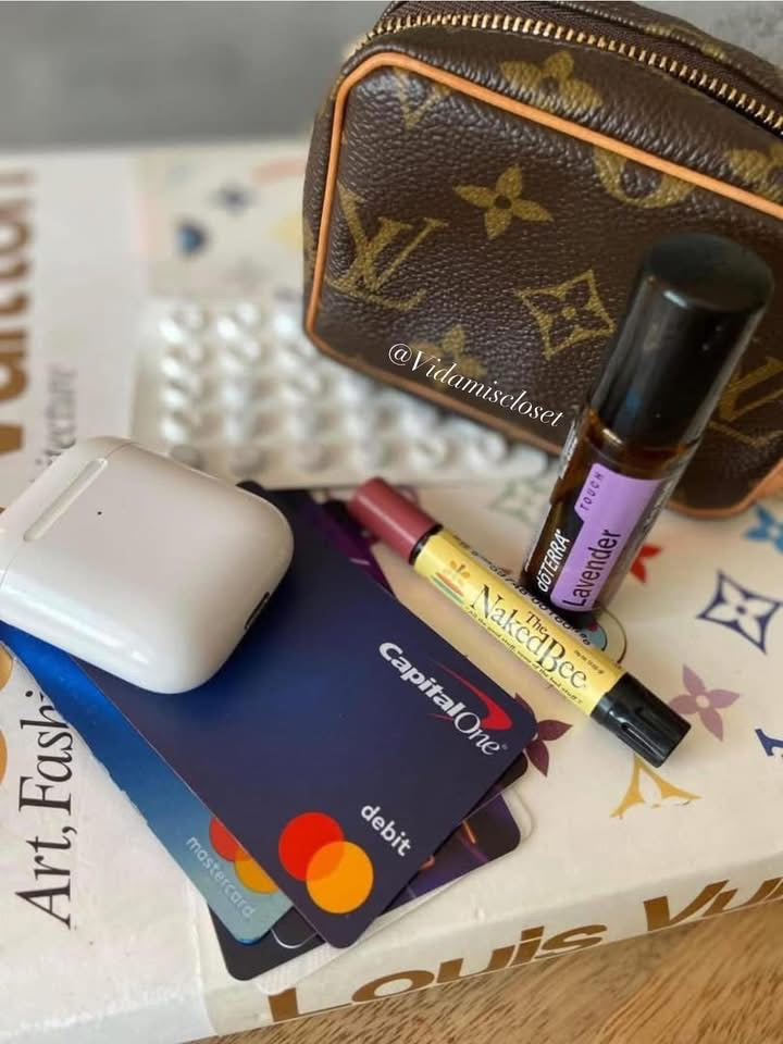 LV Wapity Pouch
