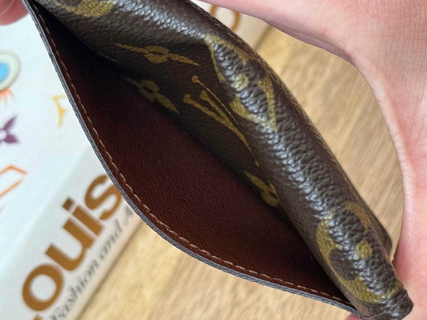LV Pocket Organizer