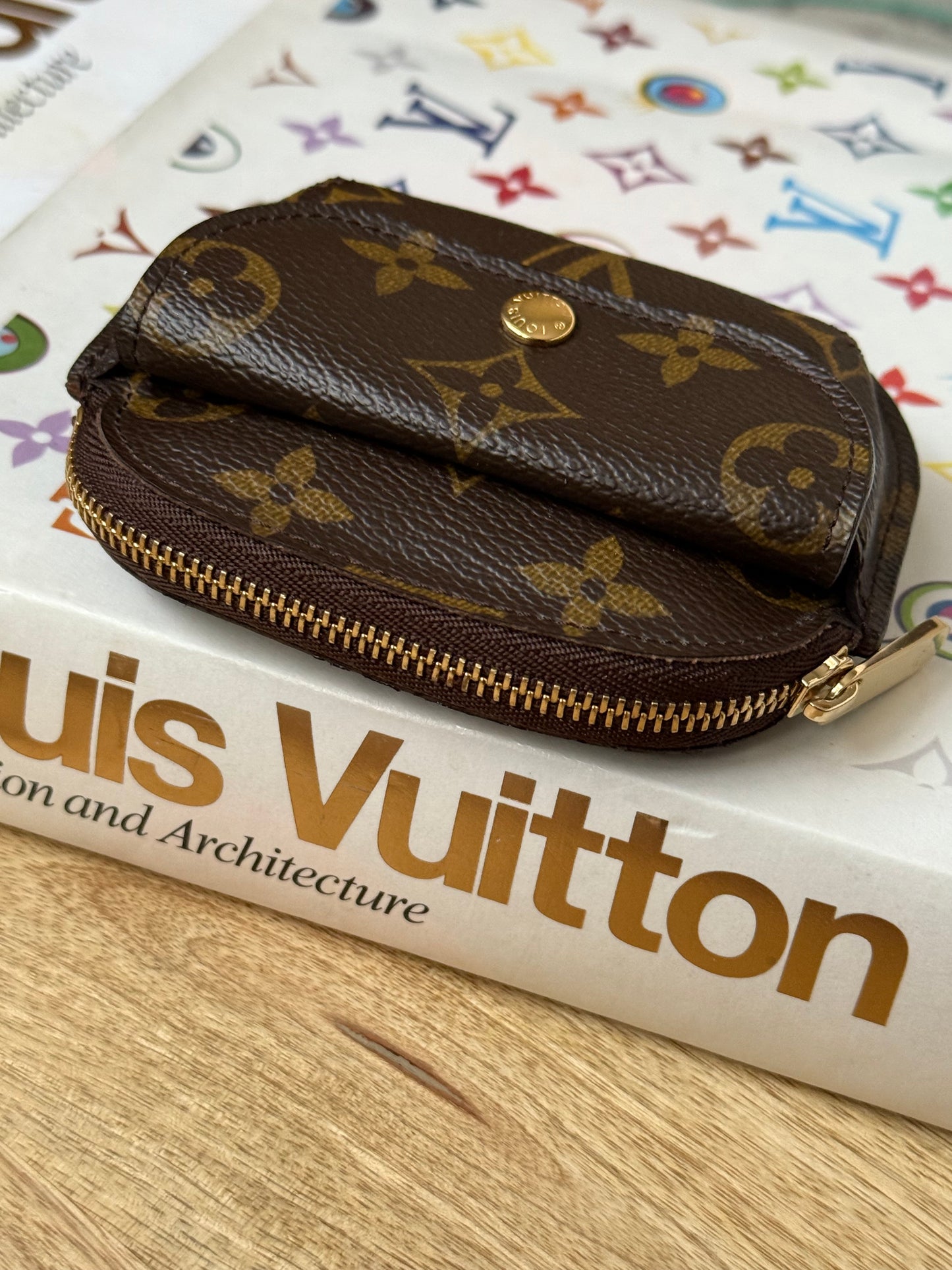 LV Schilling Coin Pouch