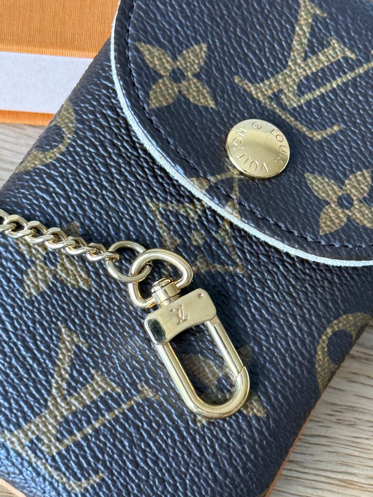 LV Etui MM Phone Case