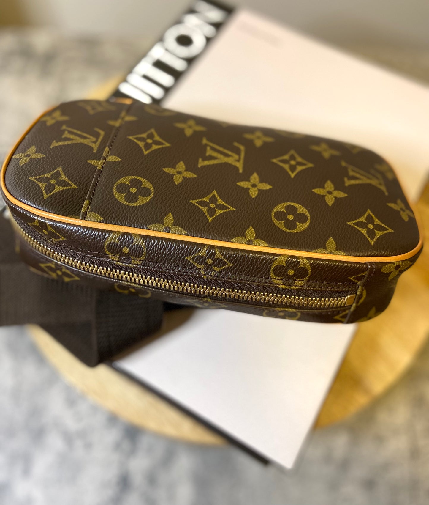 LV Gange Bumbag