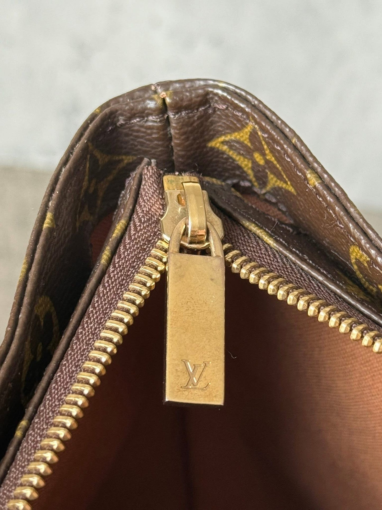 LV Cabas Mezzo