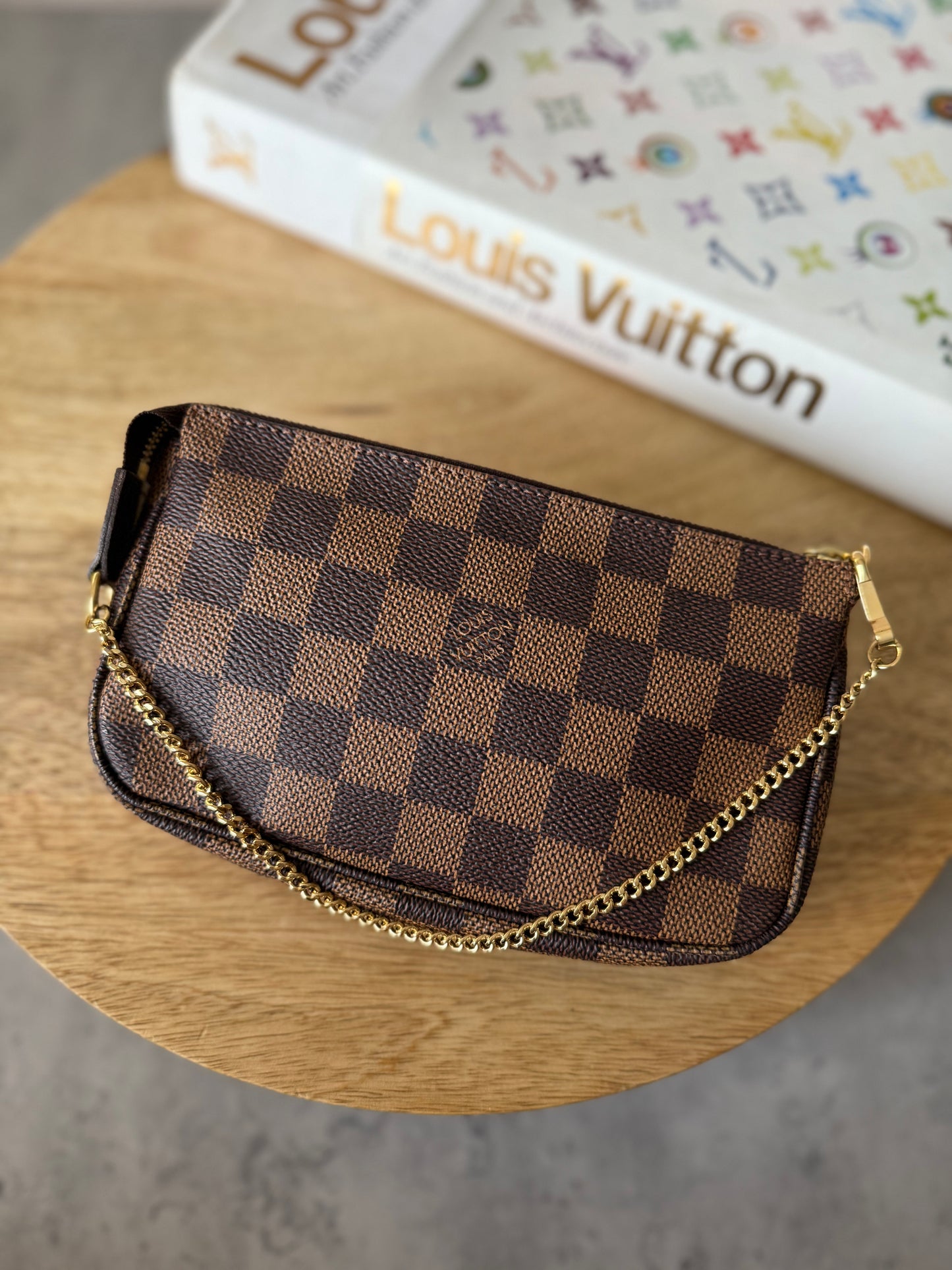 LV Bucket Pochette Damier Ebene