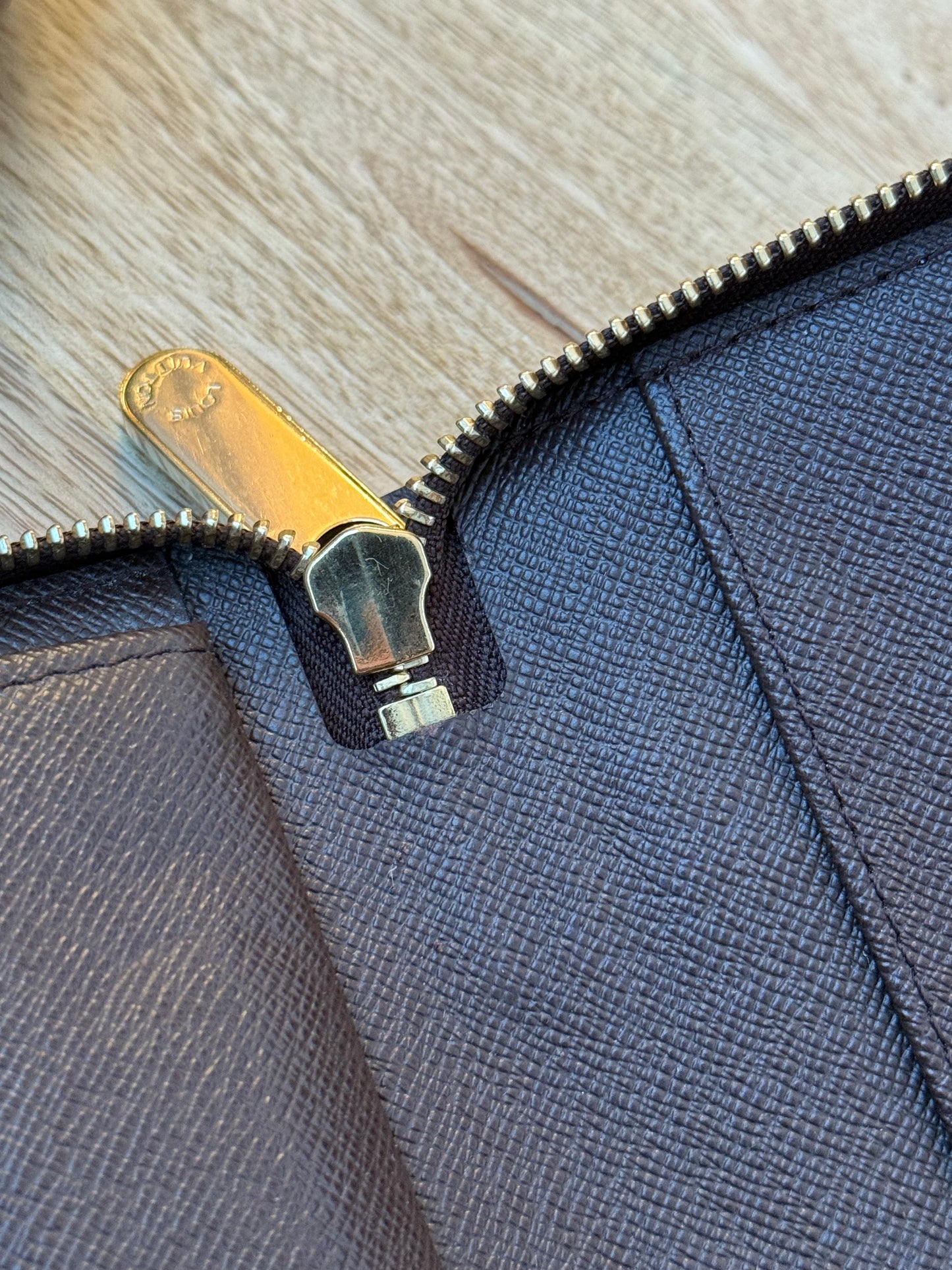 LV Zippy Organizer Damier Ebene