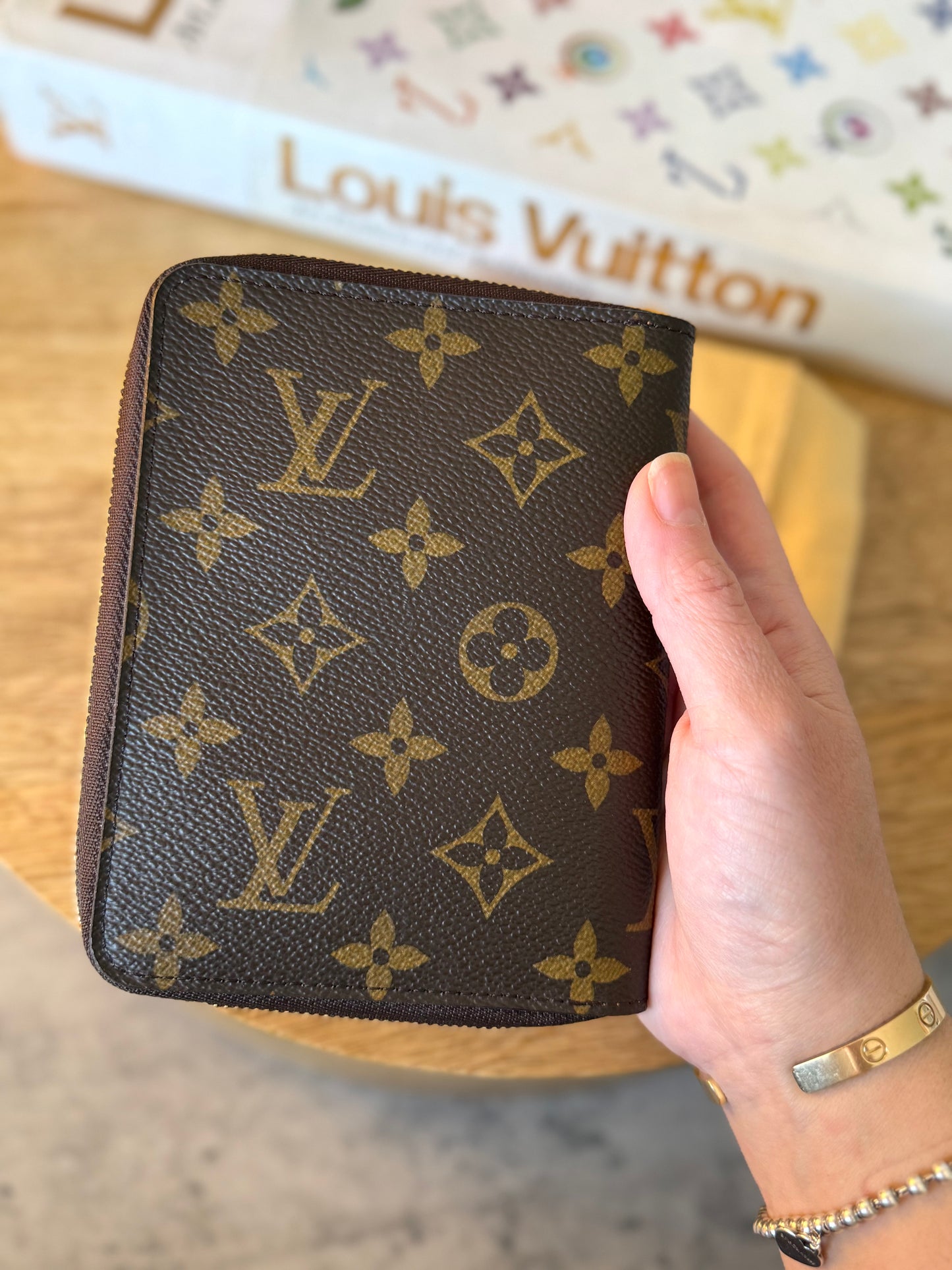 LV Zippy Passport