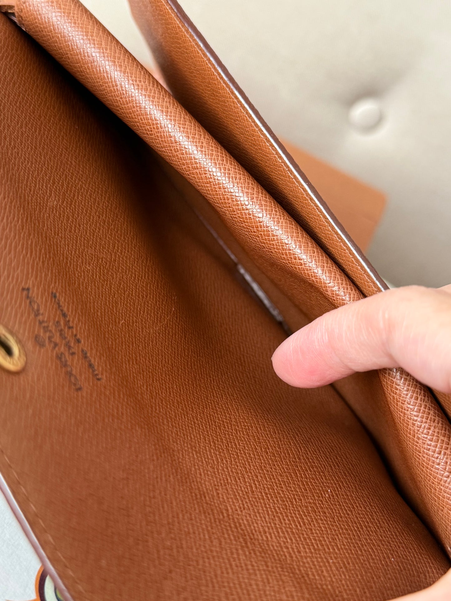 LV International trifold wallet
