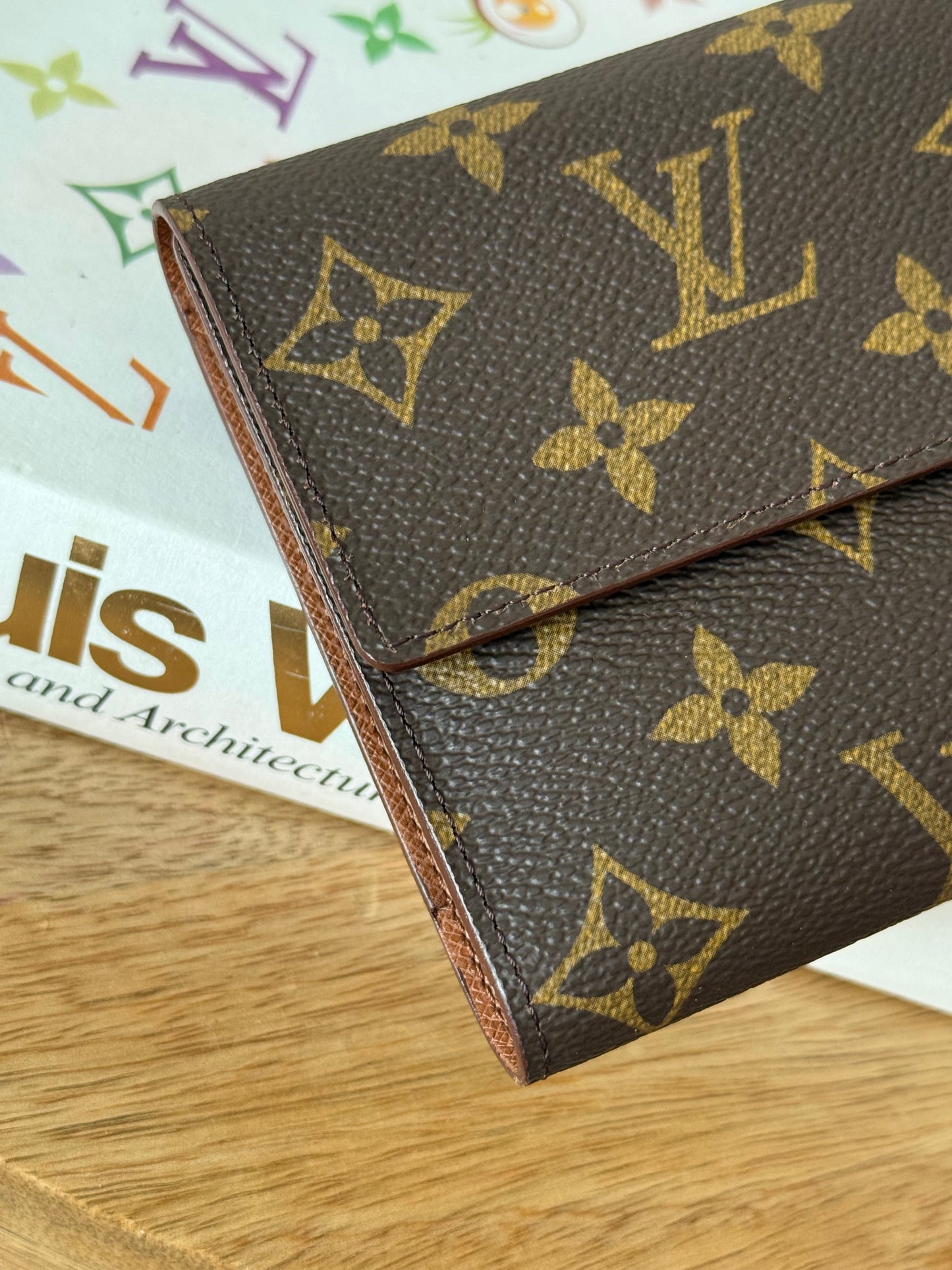 LV International trifold wallet