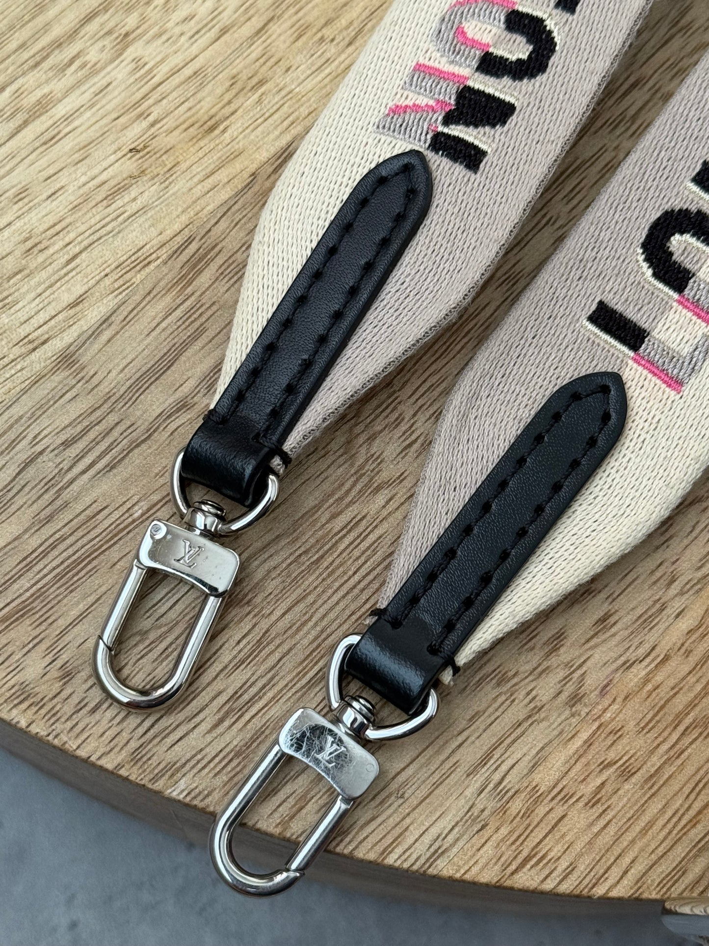 LV Adjustable guitar strap