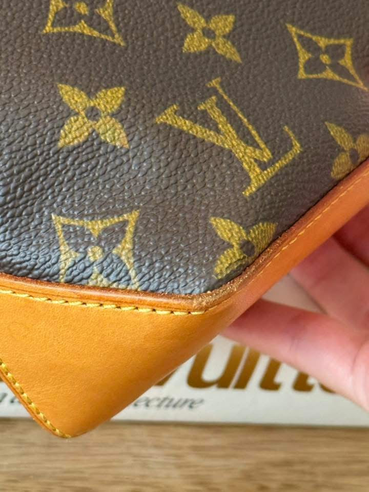 LV Trotteur crossbody