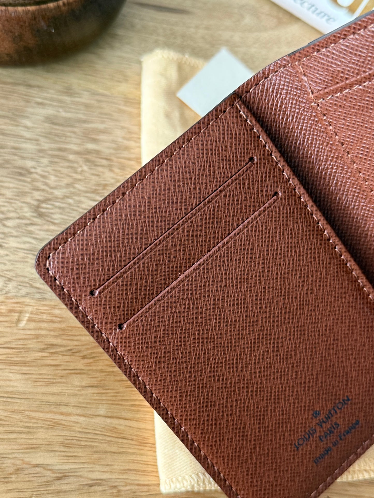 LV Pocket organizer
