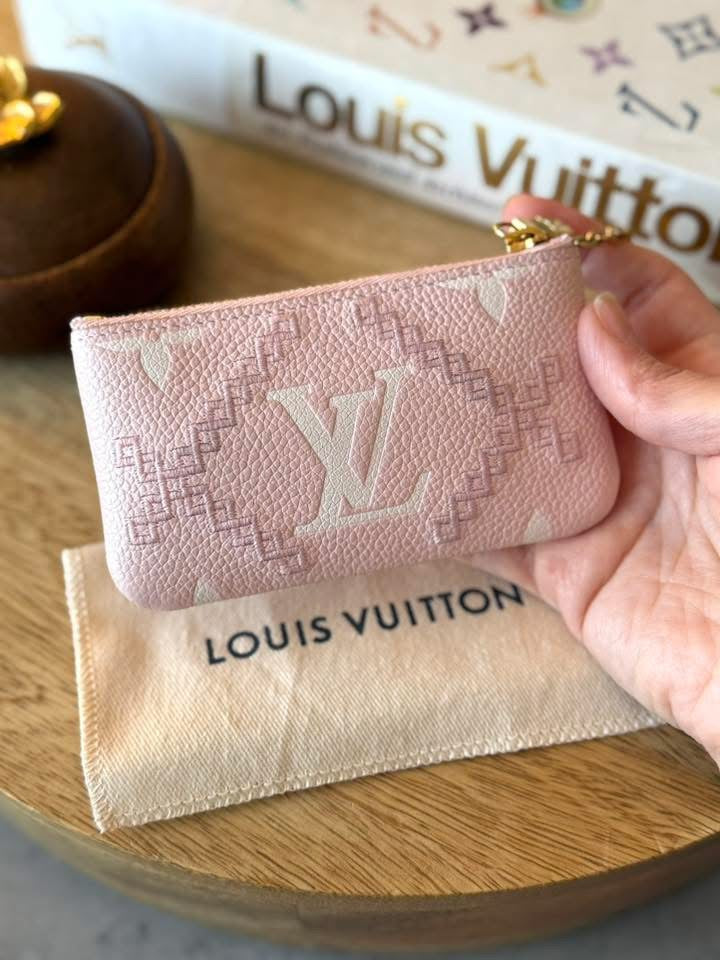 LV Broderies Key Pouch Pink