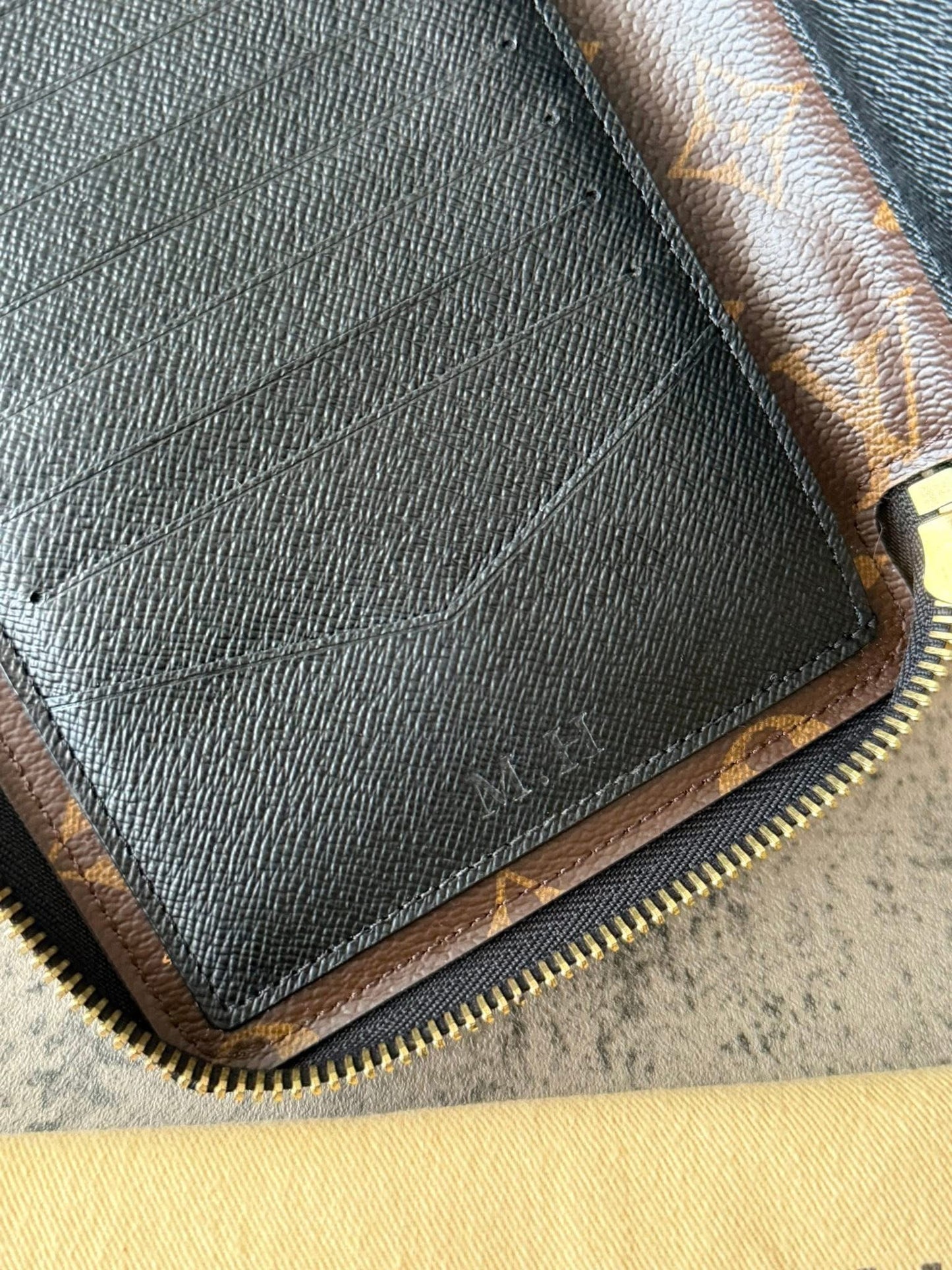 LV Daily Organizer Noir