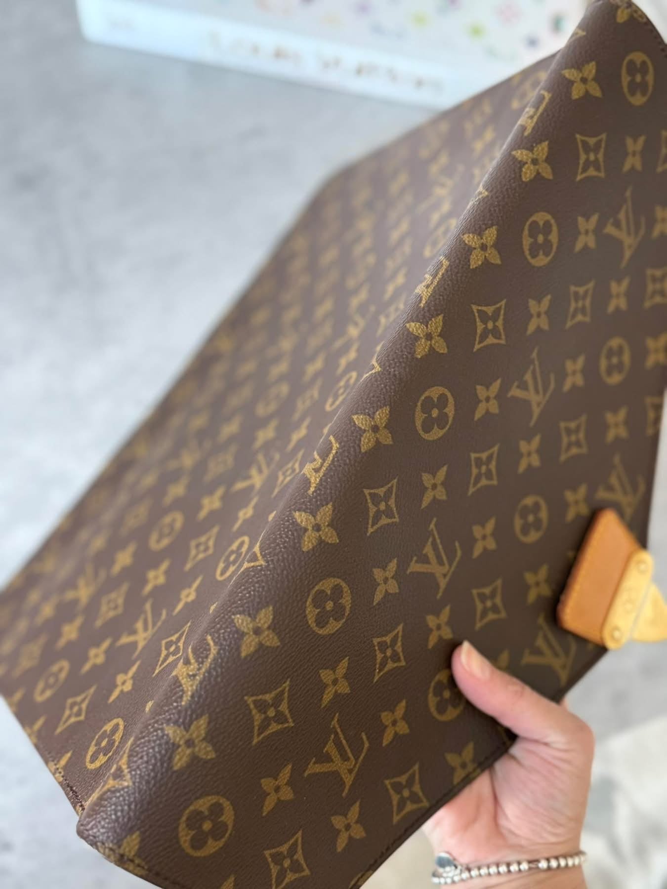 LV Porte Document Senateur