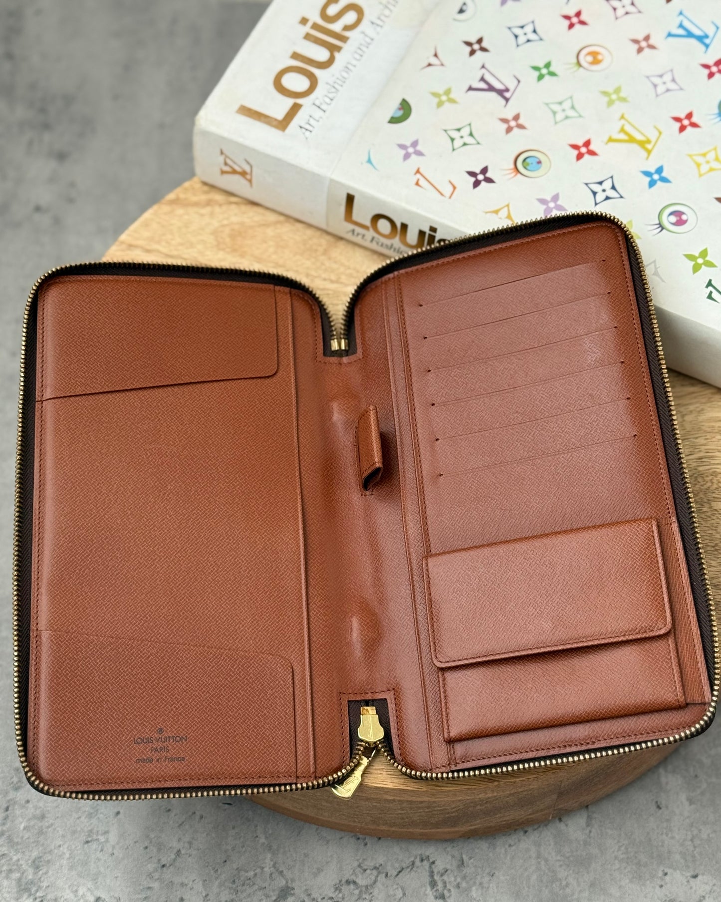 LV Travel Organizer