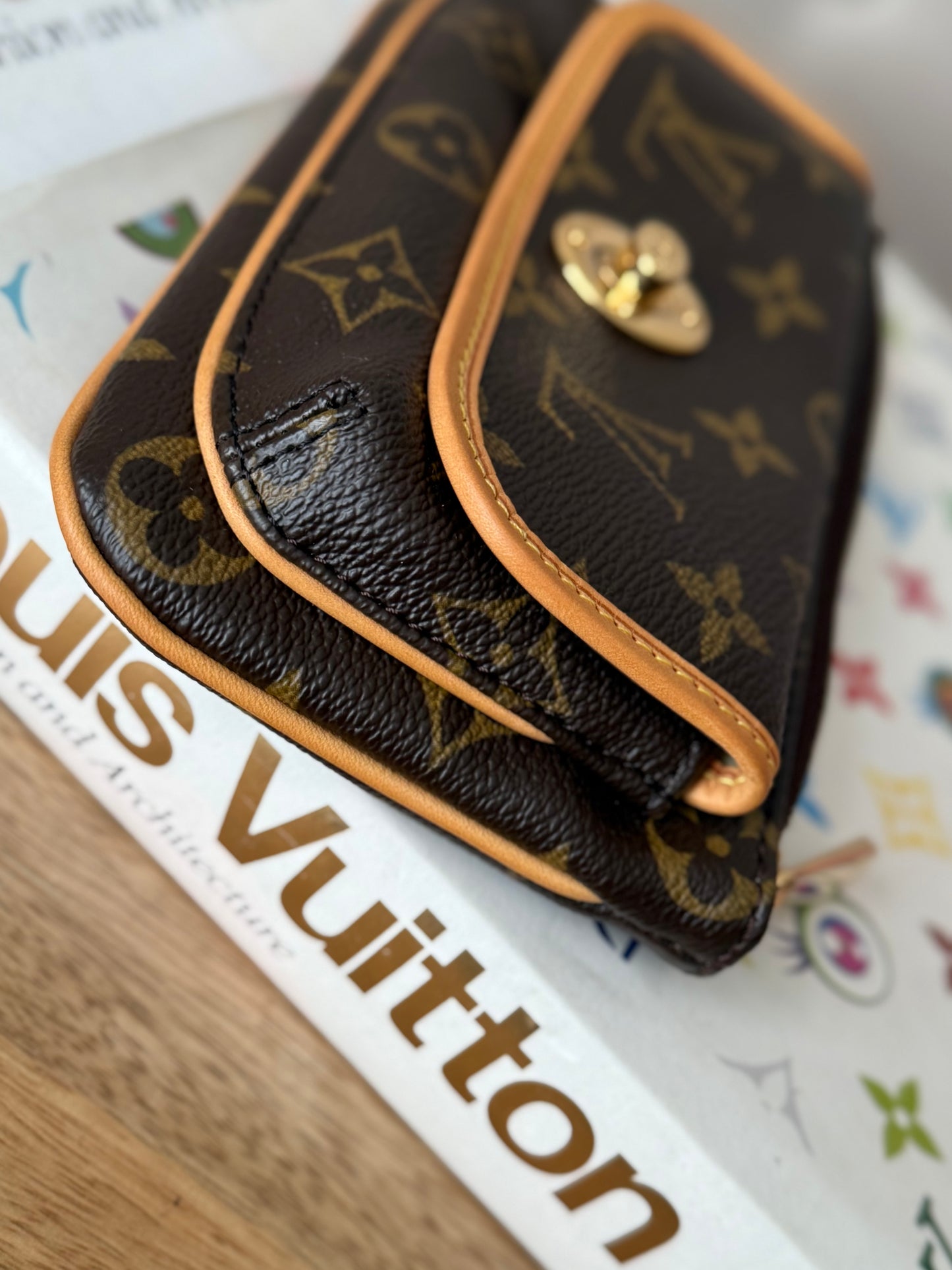 LV Tikal Pochette