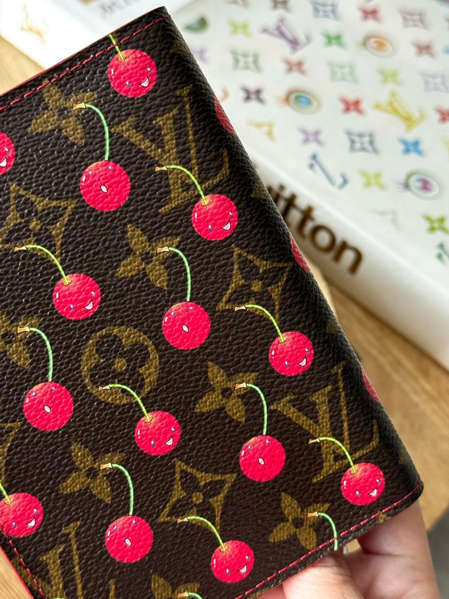 LV Agenda PM Cerise Limited Ed.